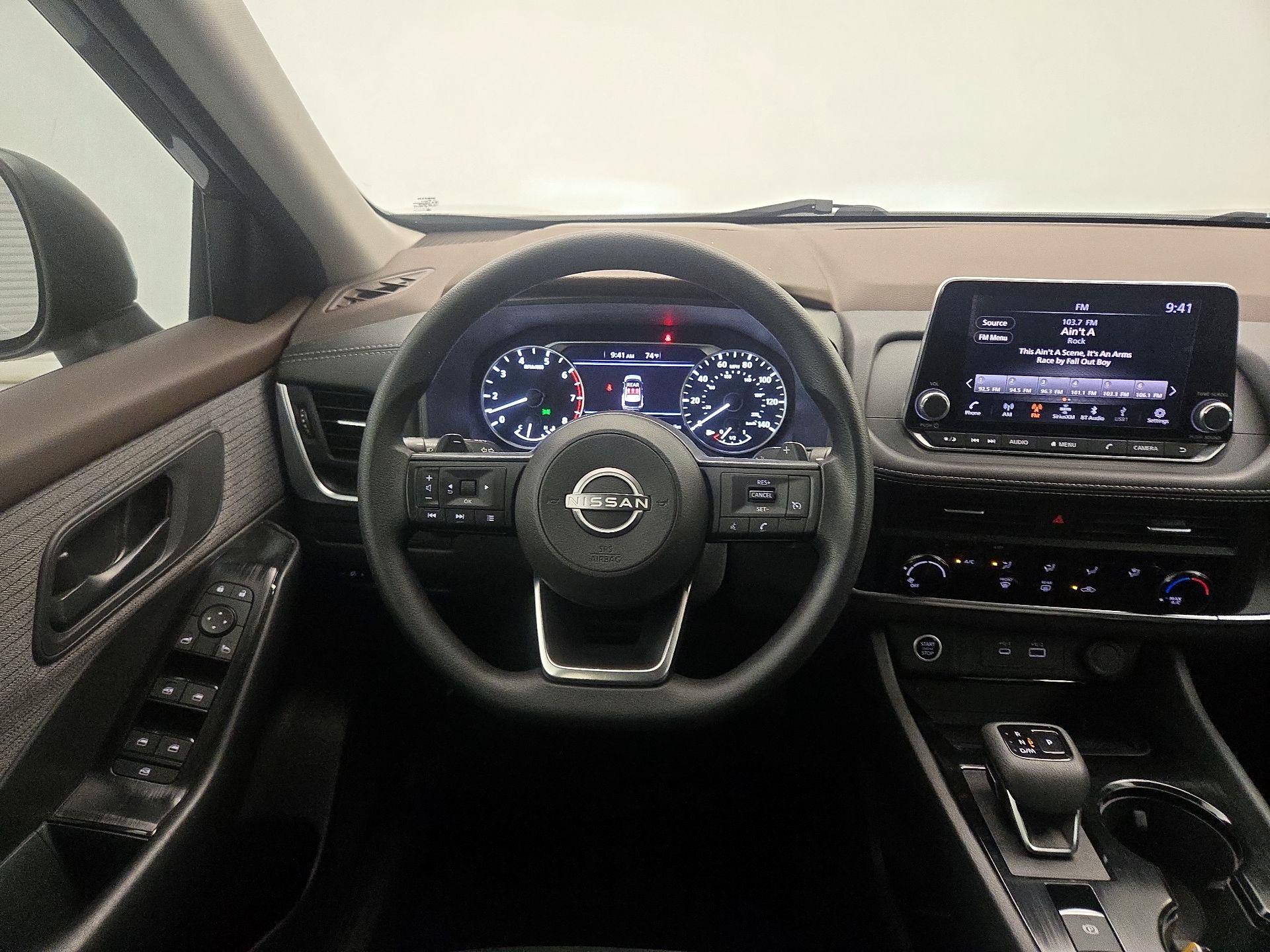 Thumbnail: 2023 Nissan Rogue - 10