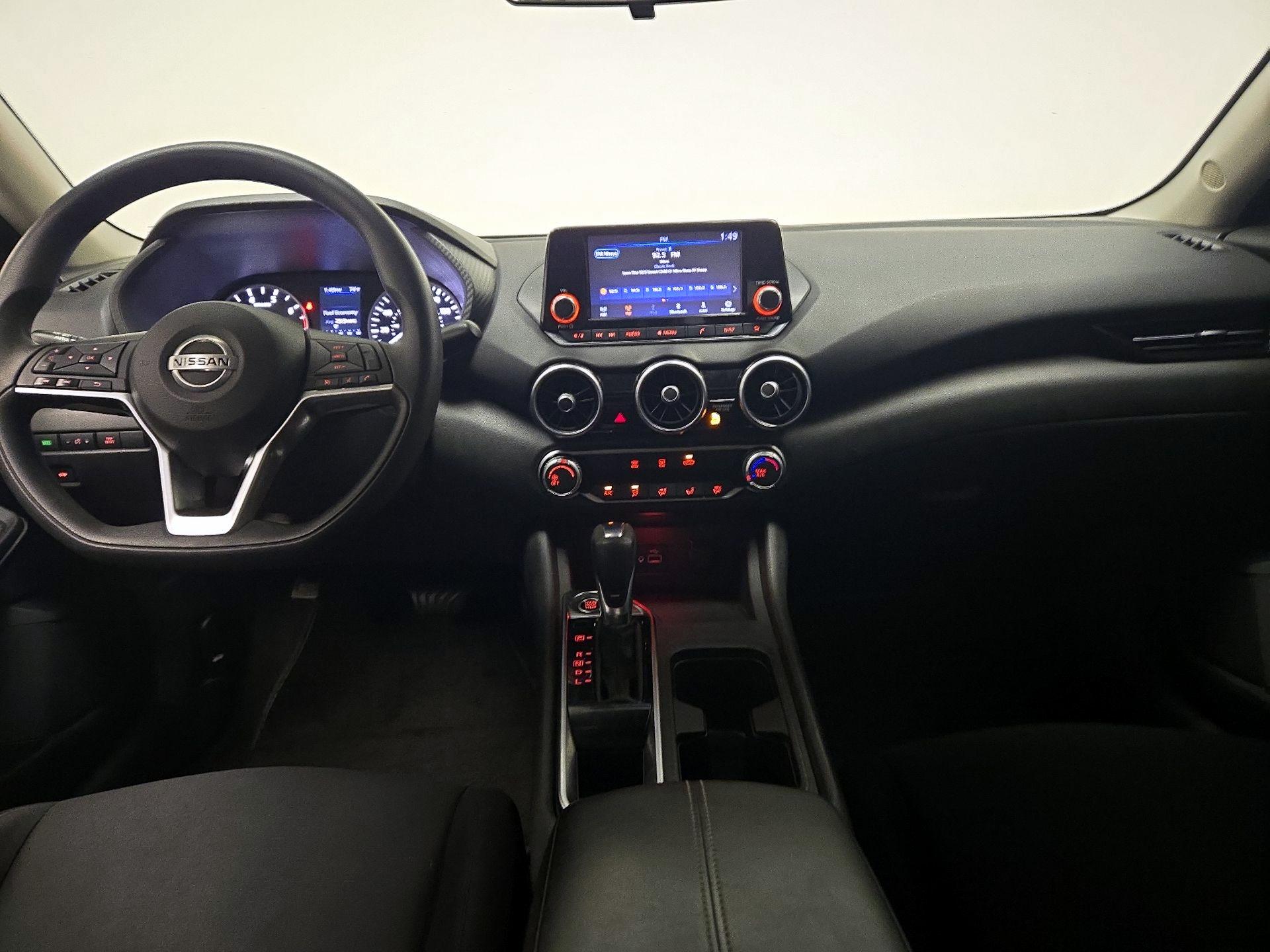 Thumbnail: 2020 Nissan Sentra - 9