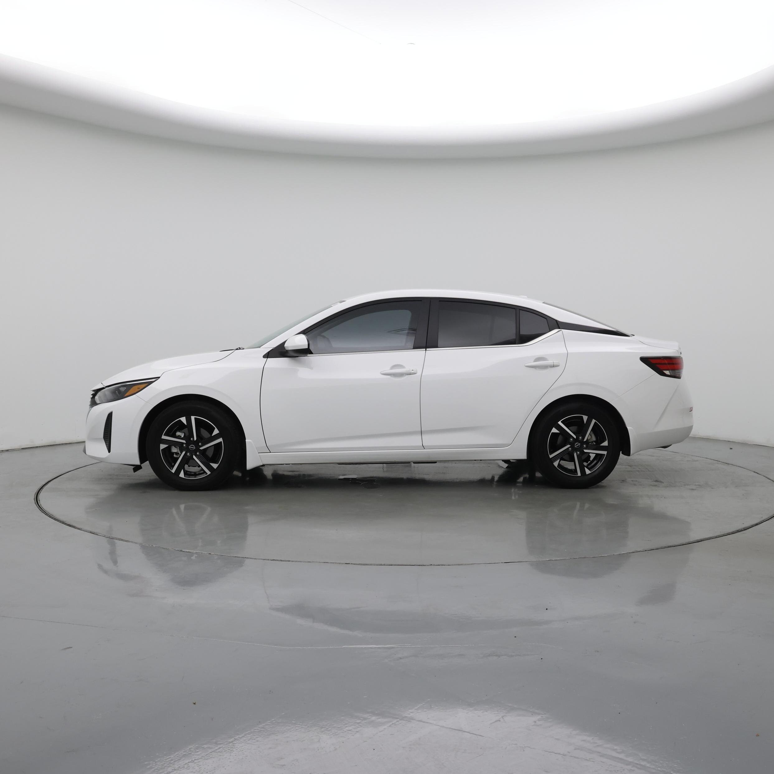 Thumbnail: 2025 Nissan Sentra - 3