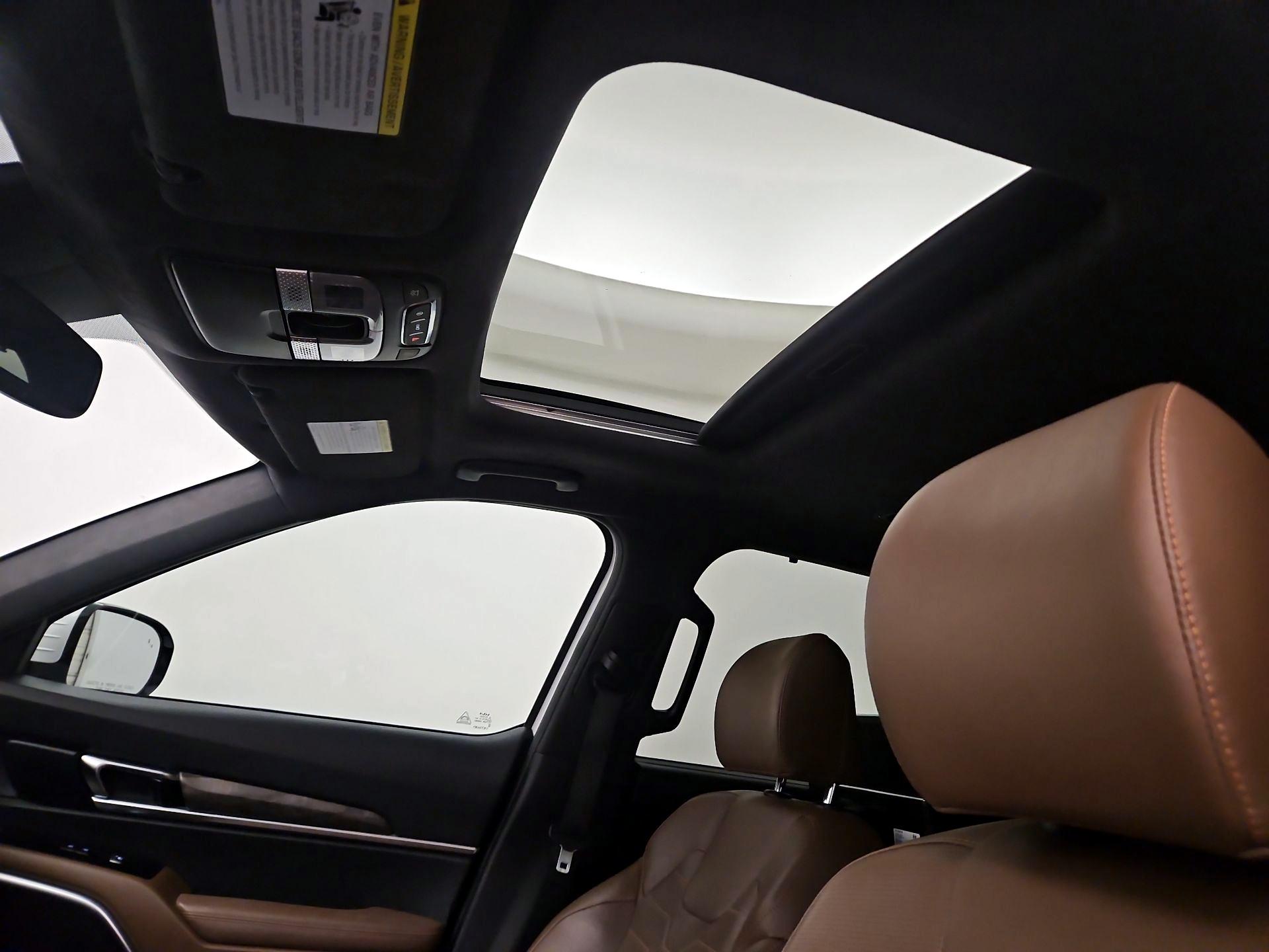 Thumbnail: 2022 Kia Telluride - 19