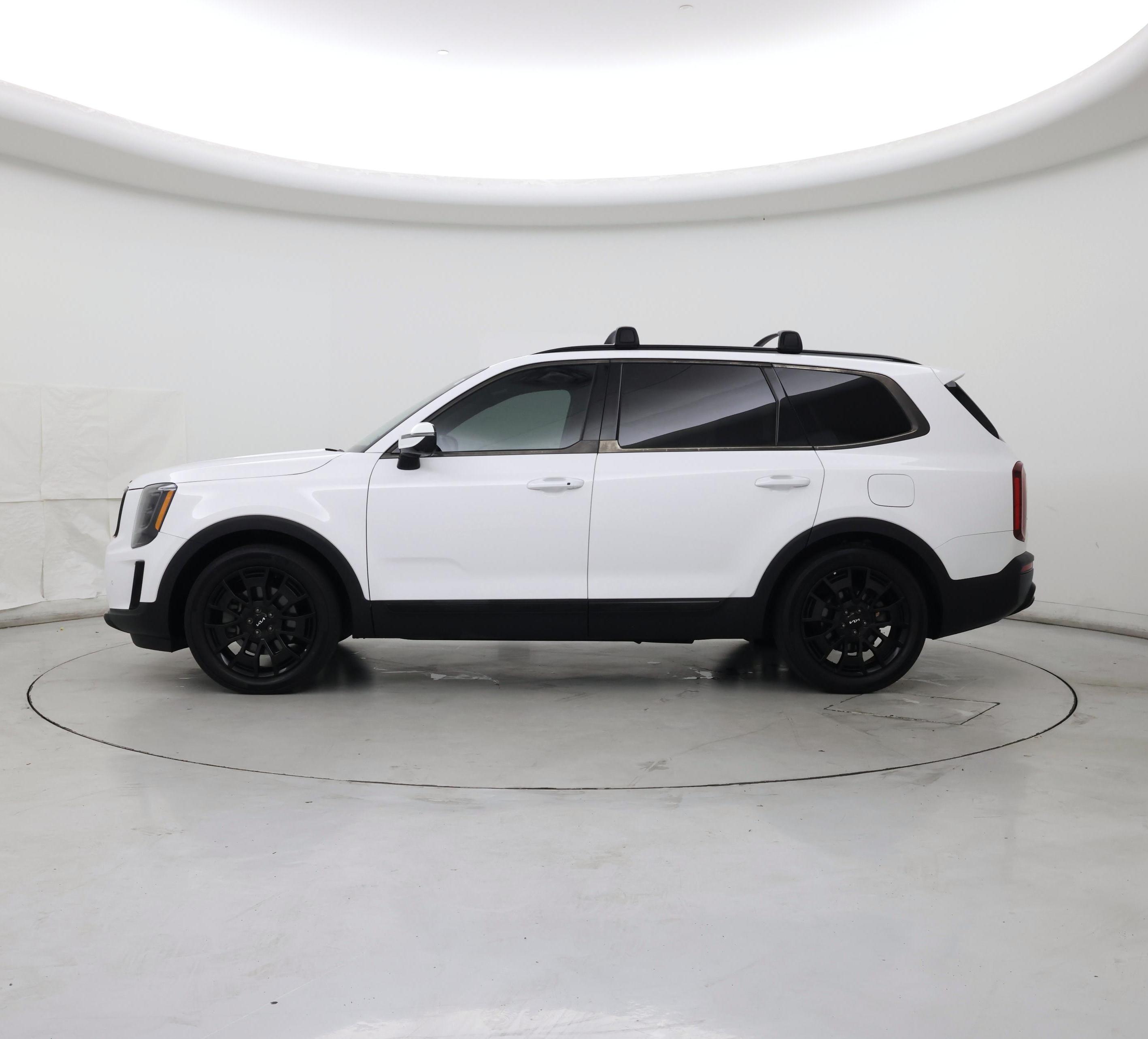 Thumbnail: 2022 Kia Telluride - 3