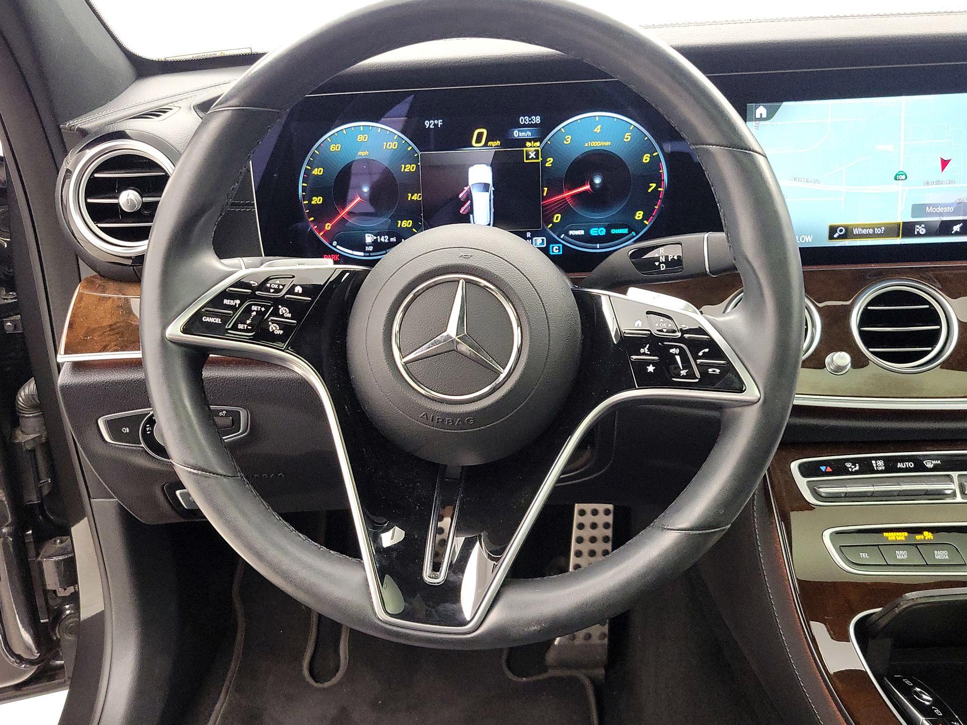 Thumbnail: 2023 Mercedes-Benz E-Class - 10