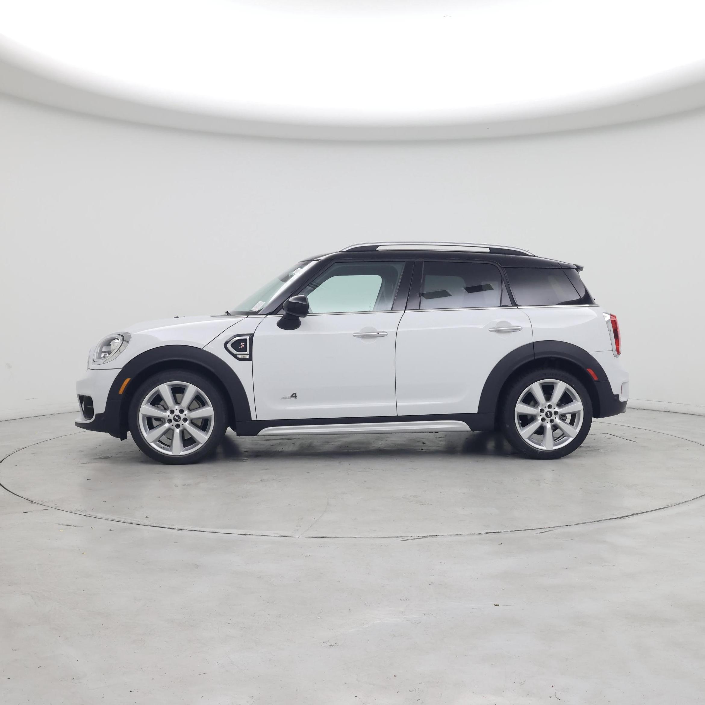Thumbnail: 2017 MINI Cooper Countryman - 3