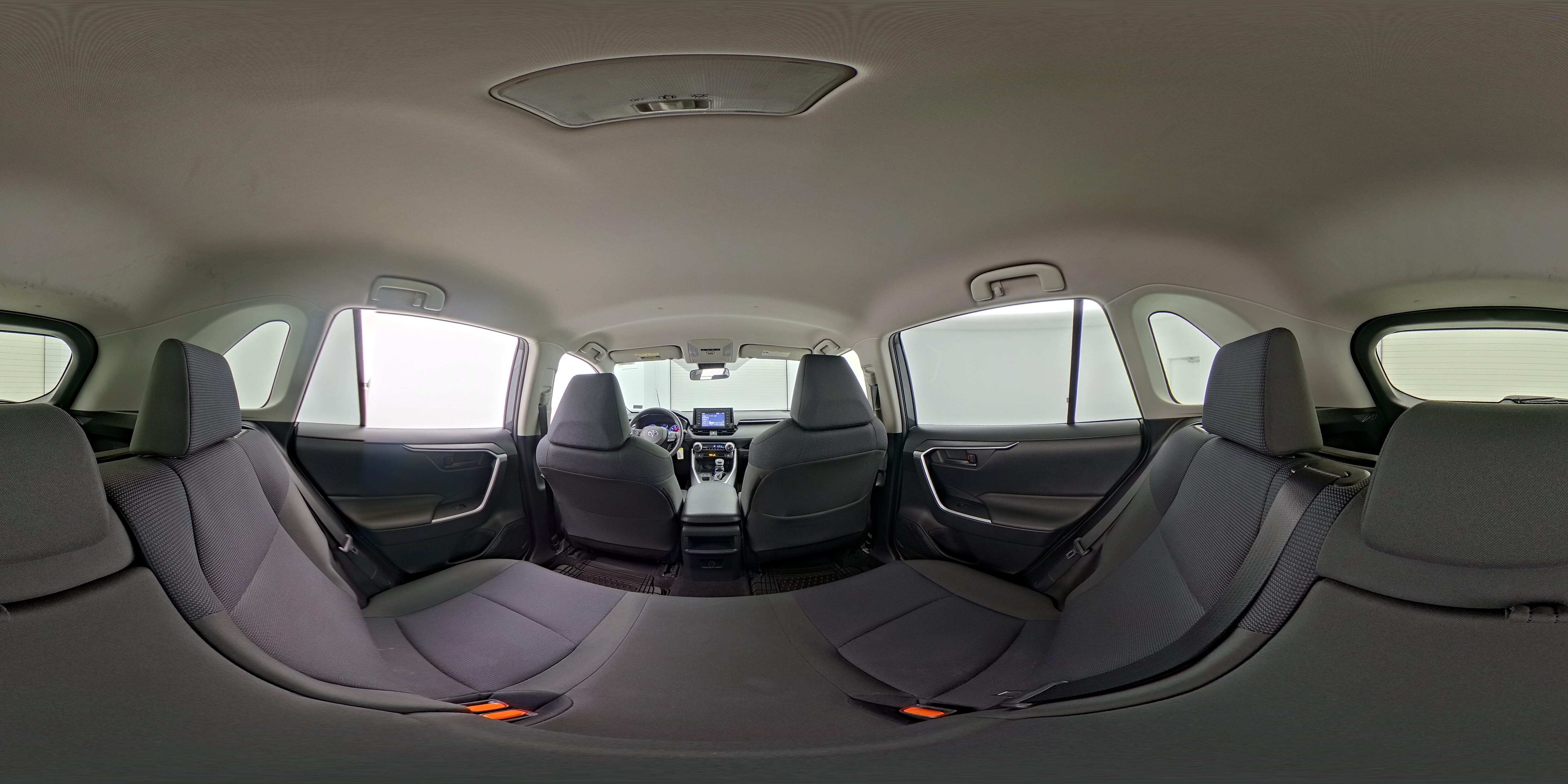 2019 Toyota RAV4 LE - Photo 25