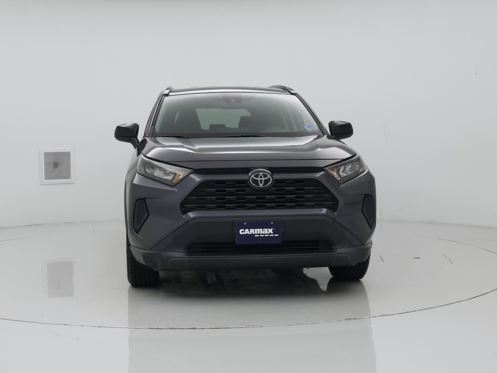 2019 Toyota RAV4 LE - Photo 6