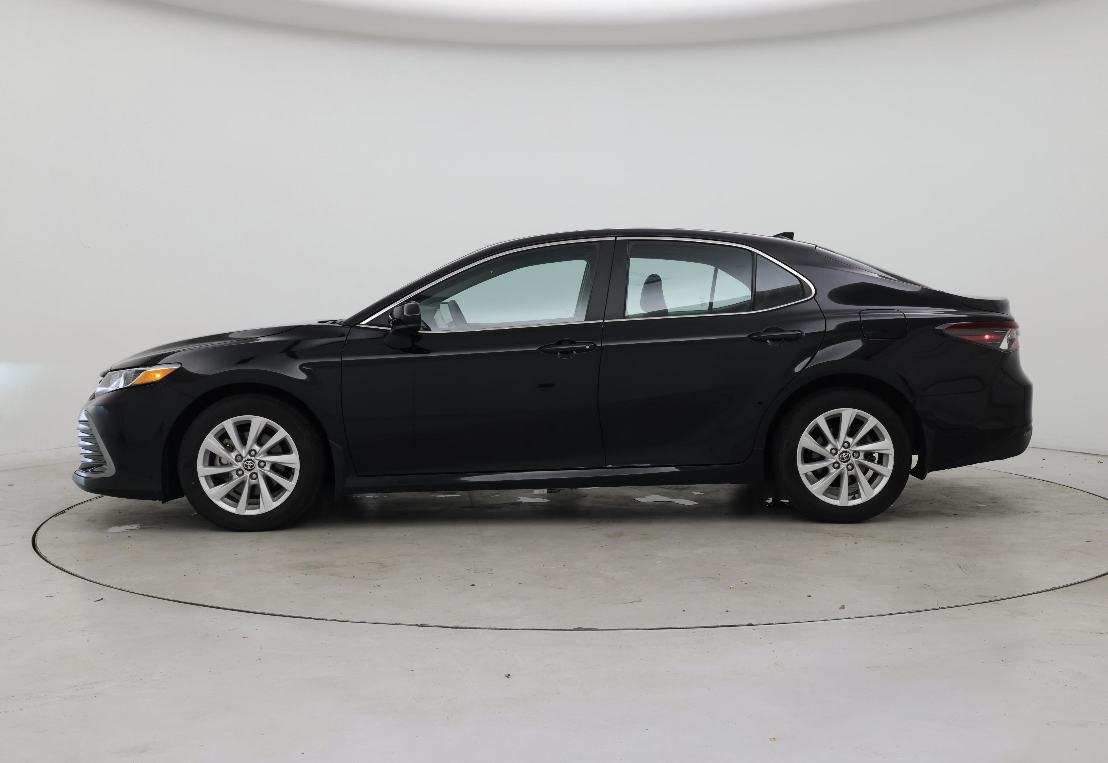 Thumbnail: 2024 Toyota Camry - 3