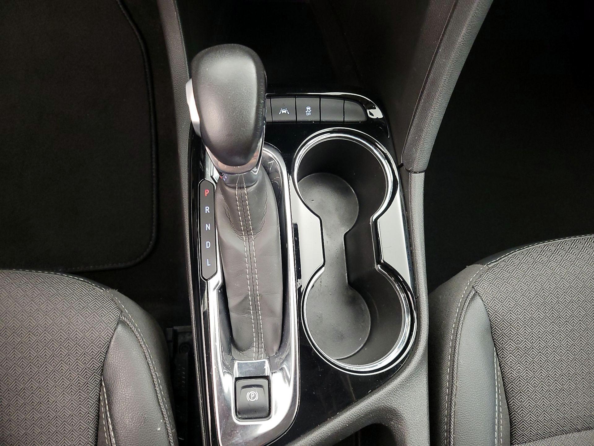 Thumbnail: 2022 Buick Encore GX - 17