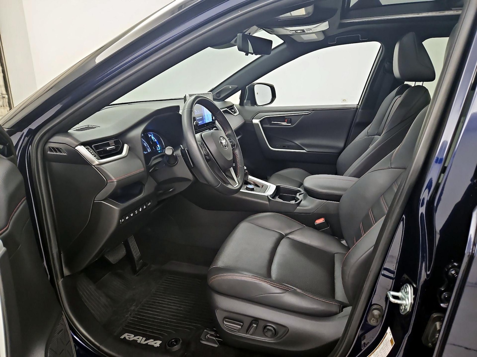 2021 Toyota RAV4 XSE - Photo 12