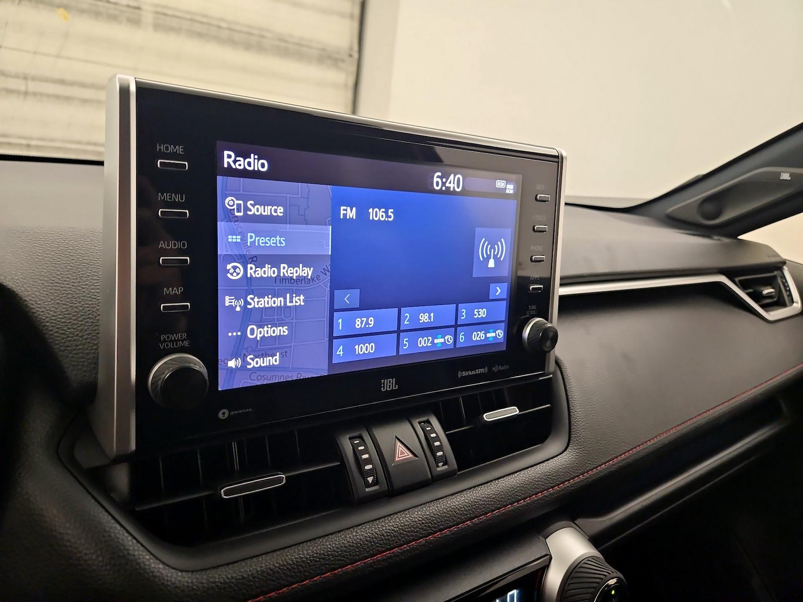2021 Toyota RAV4 XSE - Photo 17
