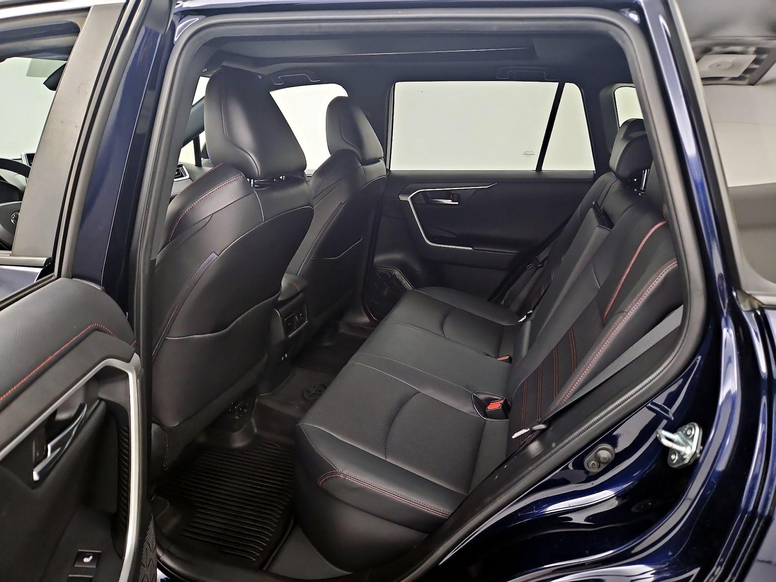 2021 Toyota RAV4 XSE - Photo 22