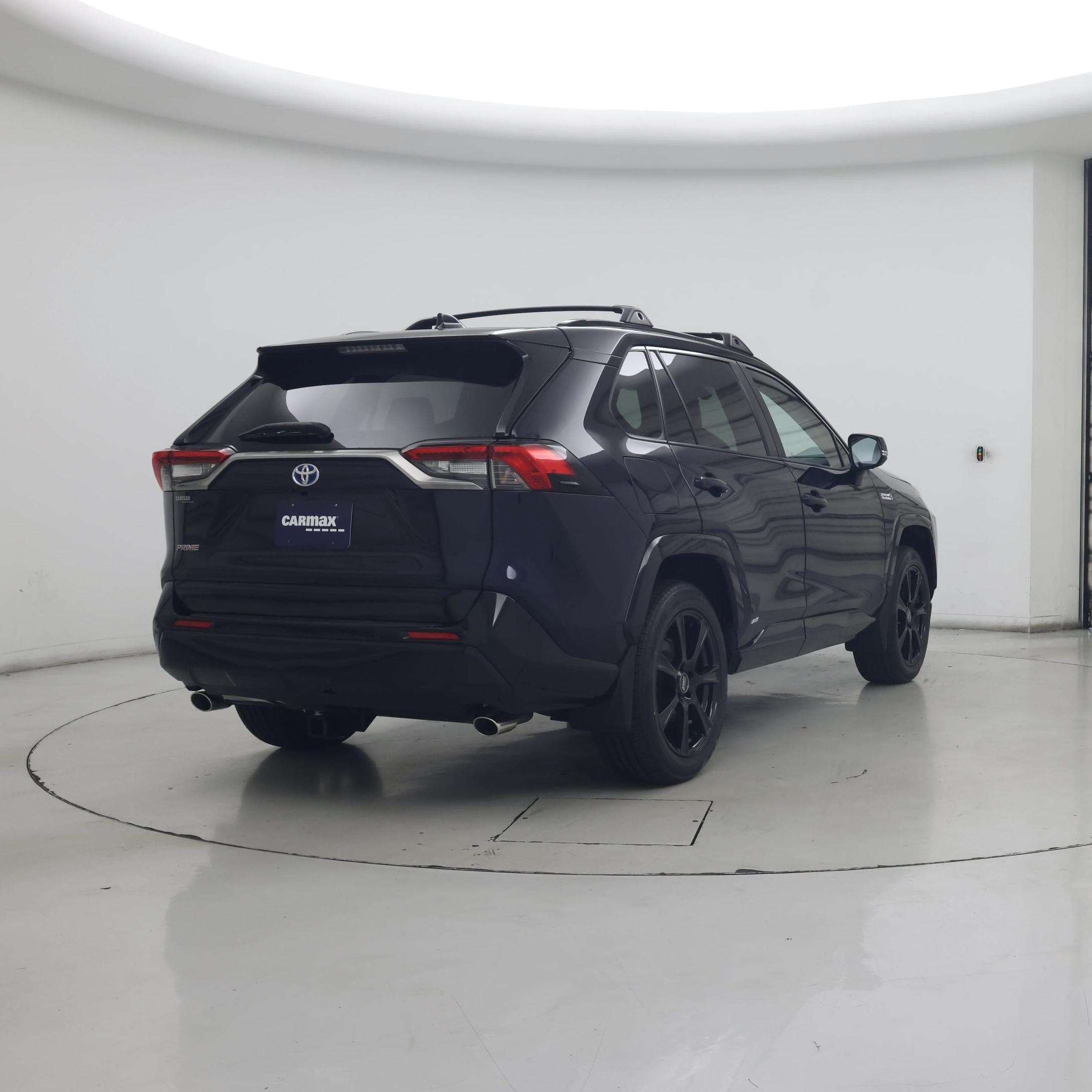 Thumbnail: 2021 Toyota RAV4 - 8