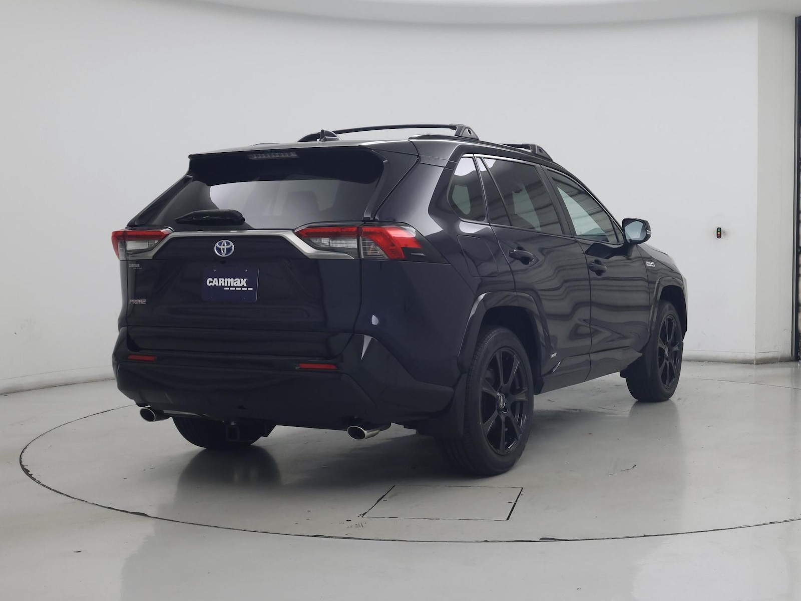 2021 Toyota RAV4 XSE - Photo 9