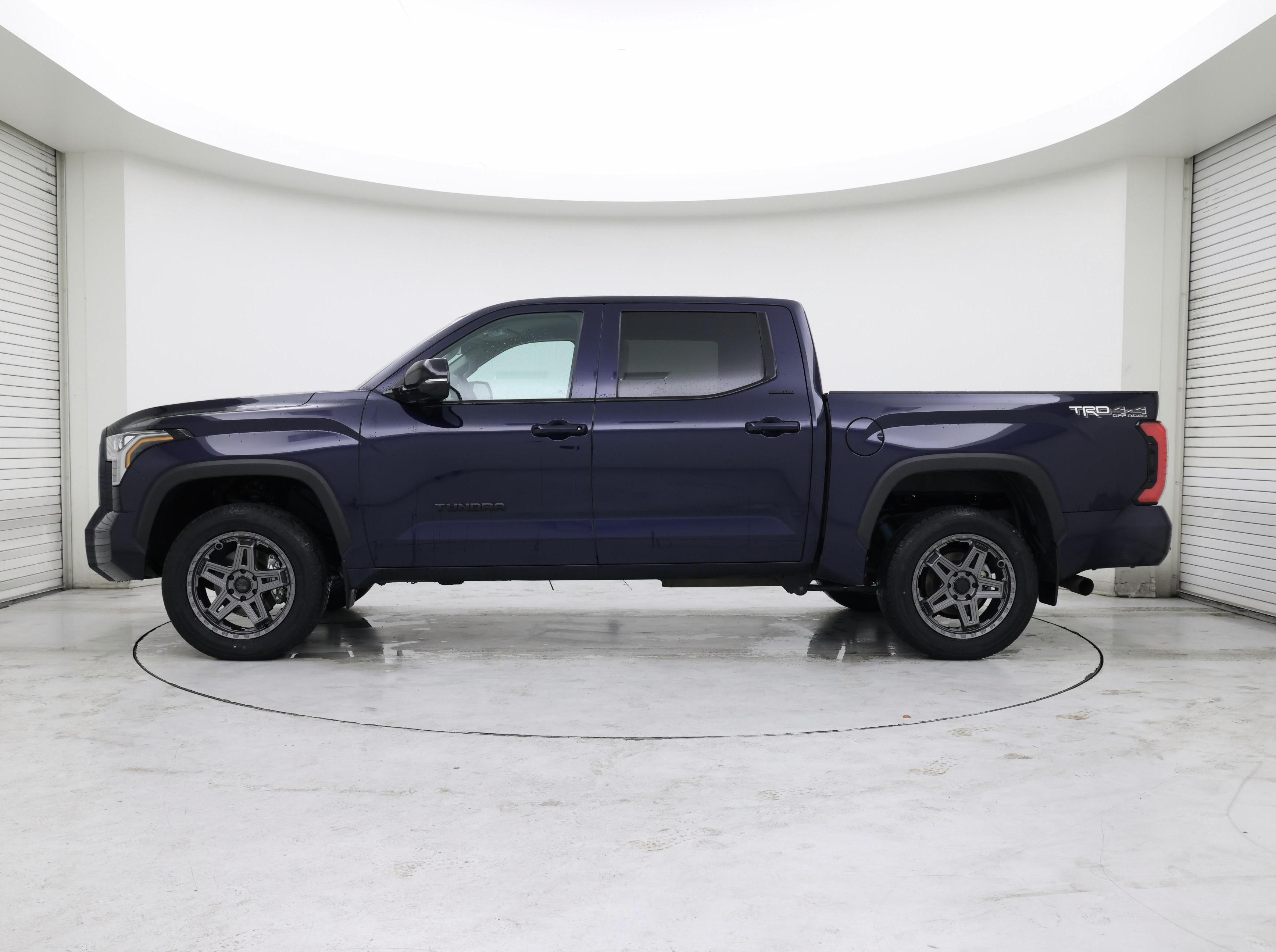 Thumbnail: 2024 Toyota Tundra - 3