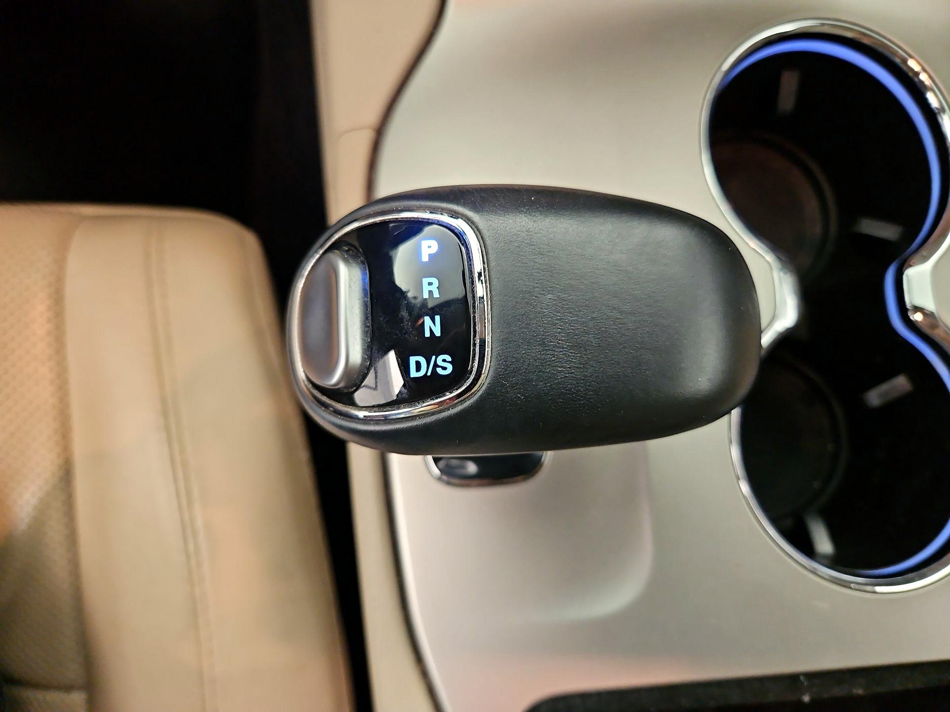 Thumbnail: 2015 Jeep Grand Cherokee - 18