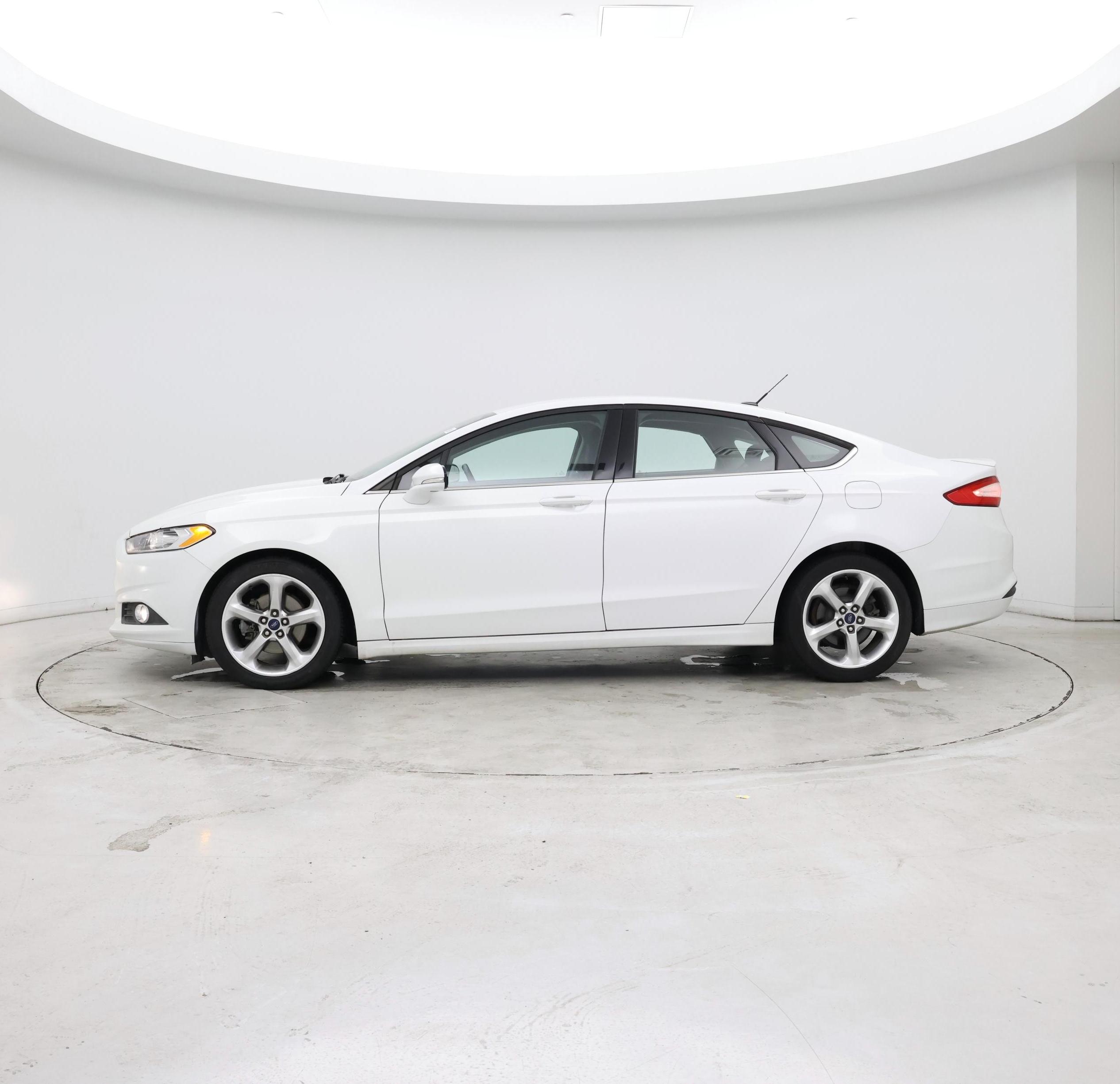 Thumbnail: 2016 Ford Fusion - 2