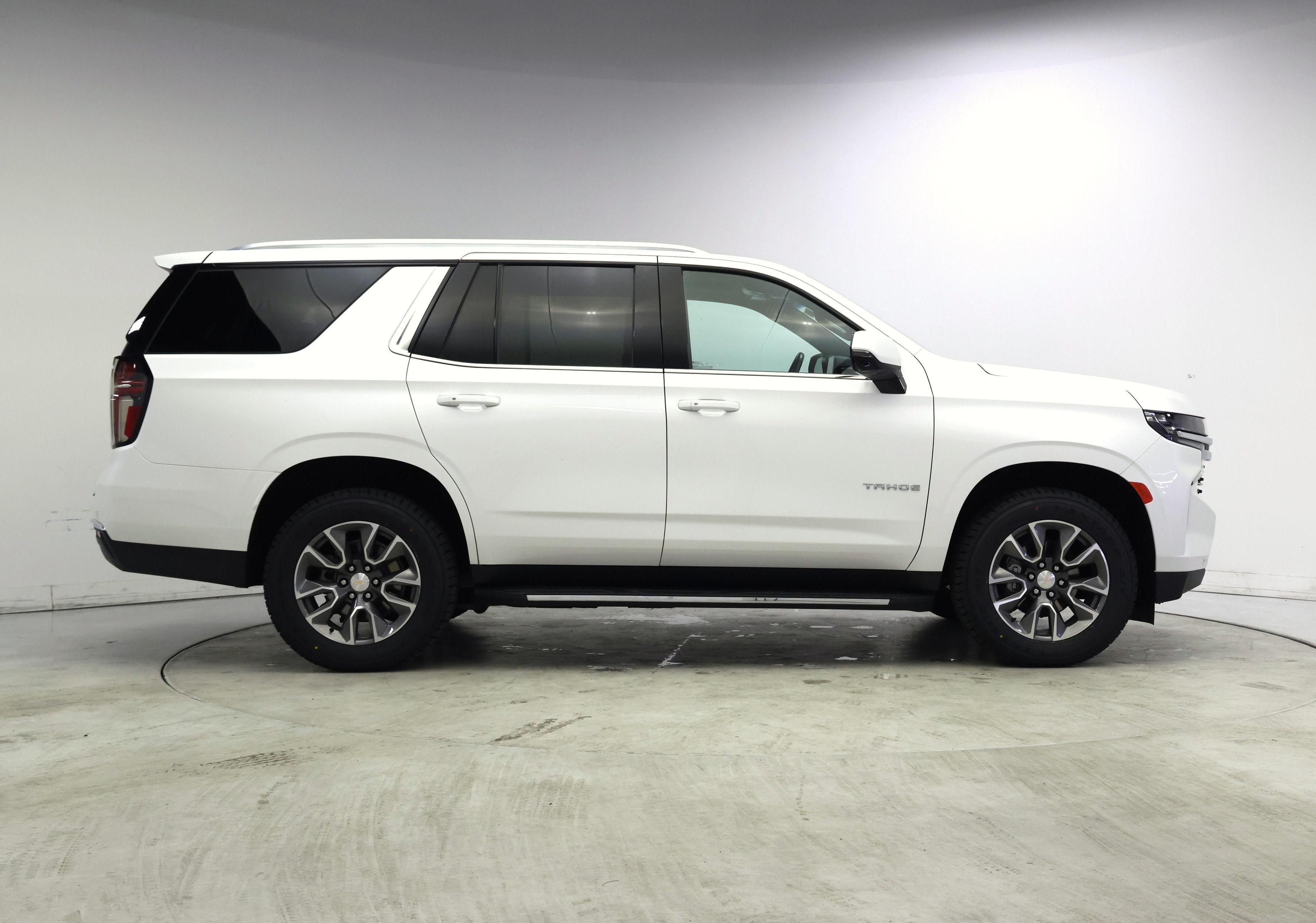 Thumbnail: 2023 Chevrolet Tahoe - 7