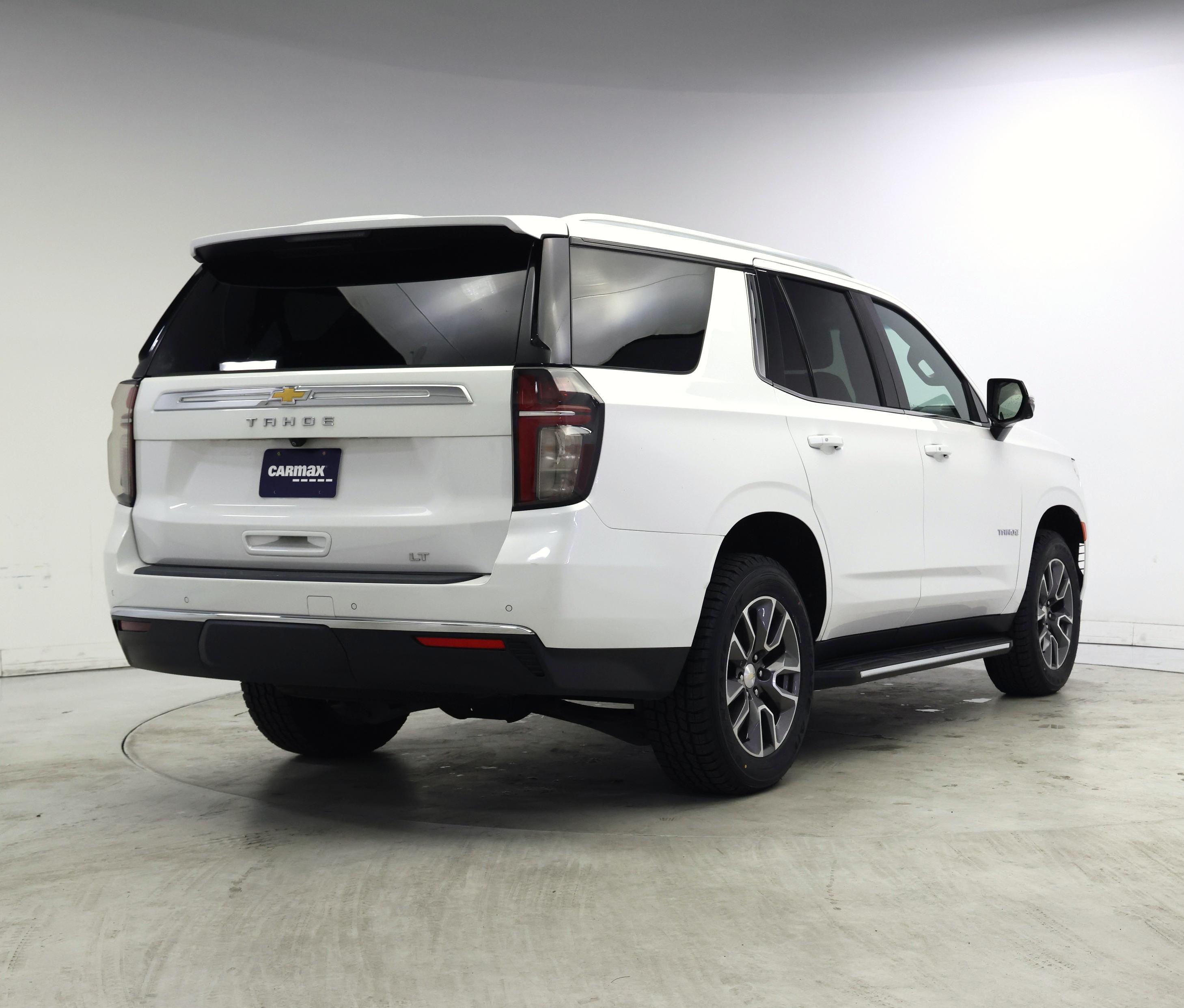 Thumbnail: 2023 Chevrolet Tahoe - 8