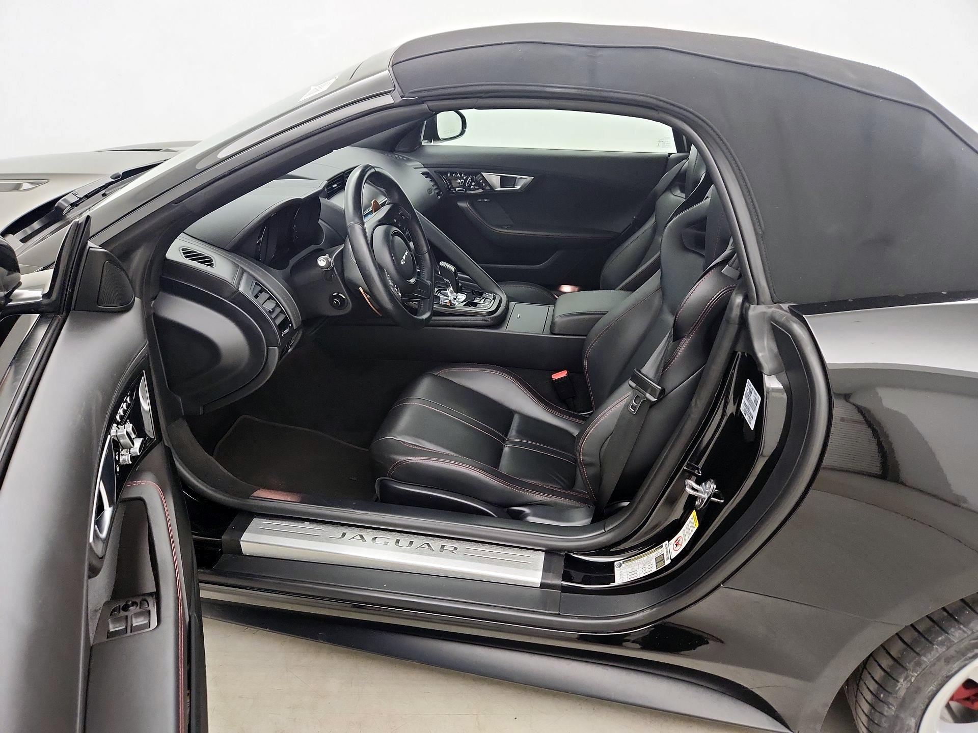 Thumbnail: 2015 Jaguar F-Type - 11