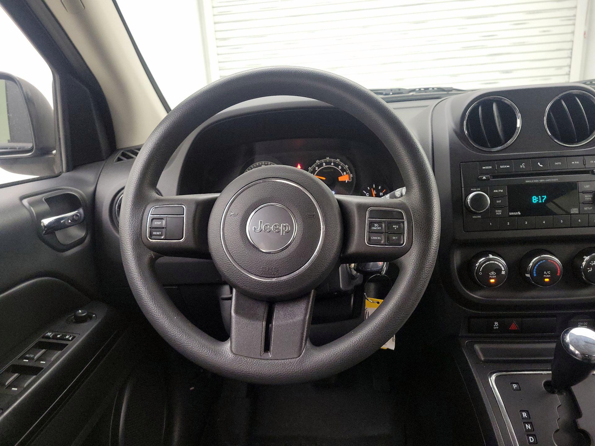 Thumbnail: 2015 Jeep Compass - 10