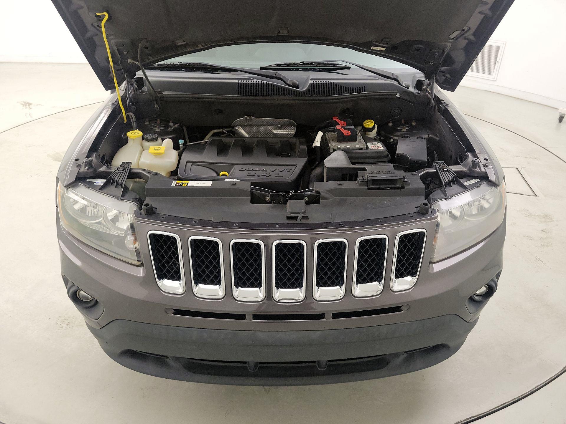 Thumbnail: 2015 Jeep Compass - 19