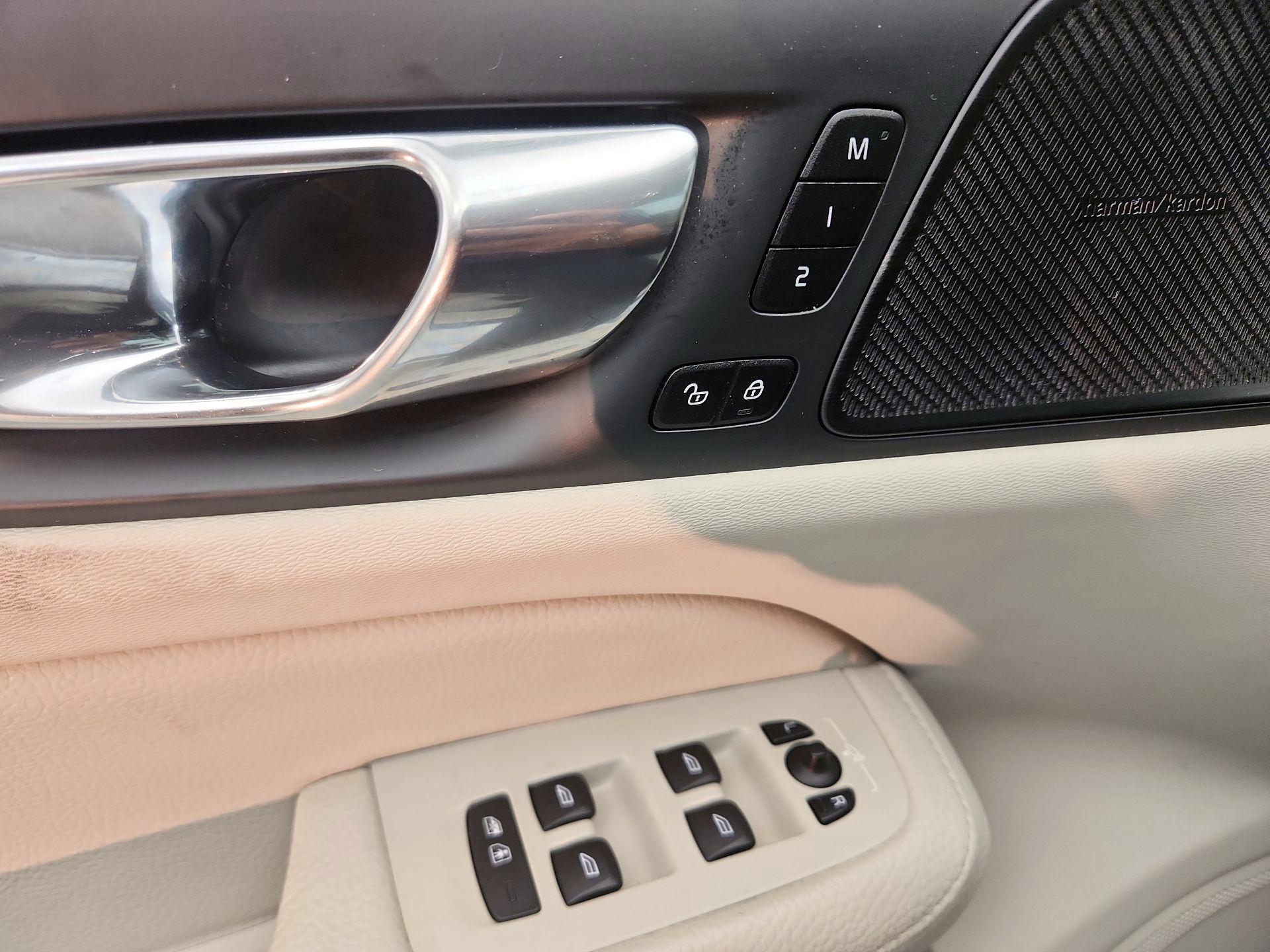 Thumbnail: 2020 Volvo S60 - 12