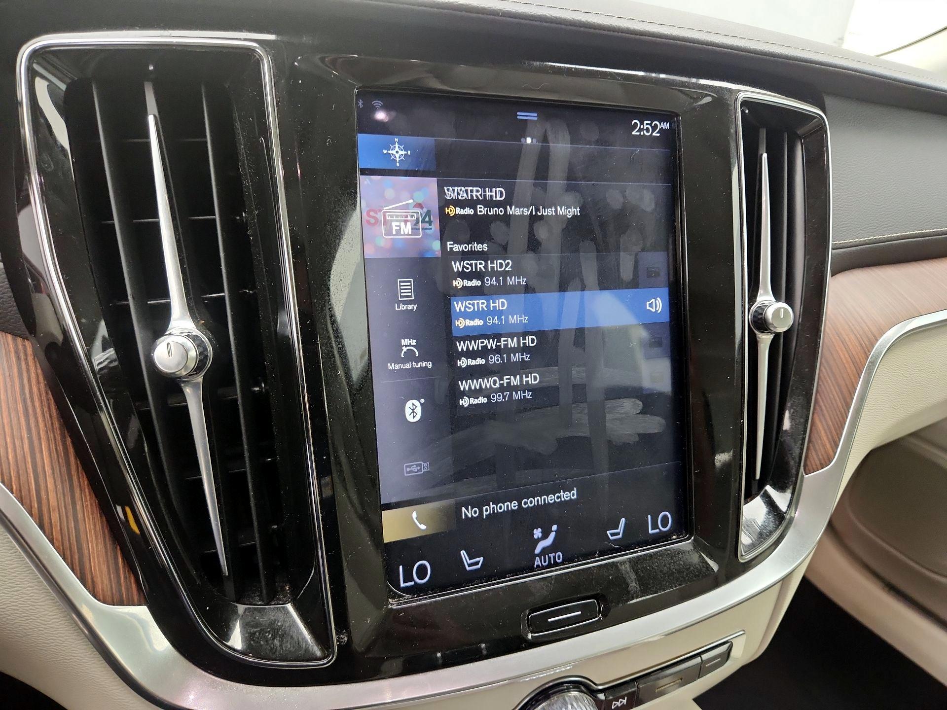 Thumbnail: 2020 Volvo S60 - 15