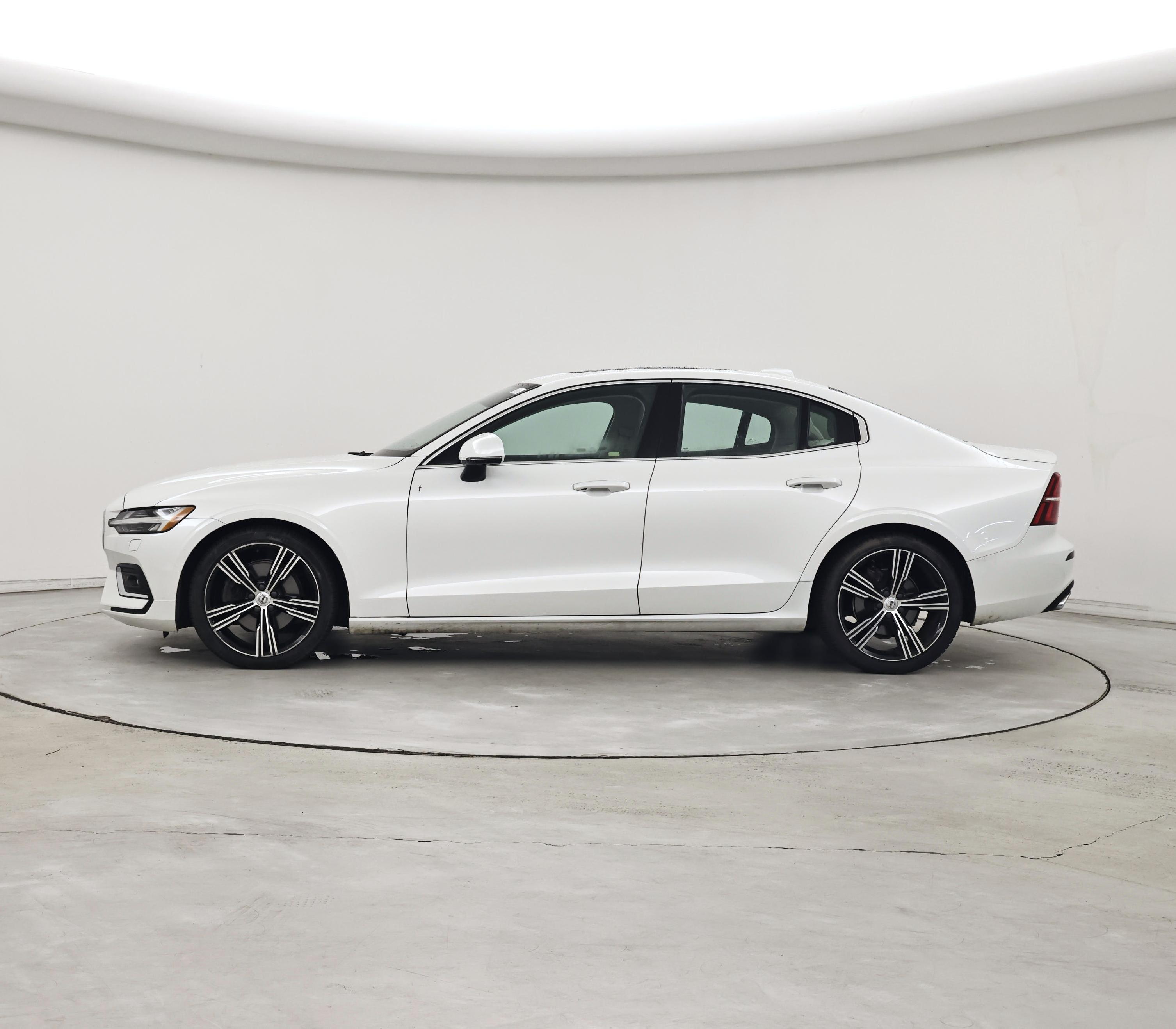 Thumbnail: 2020 Volvo S60 - 3