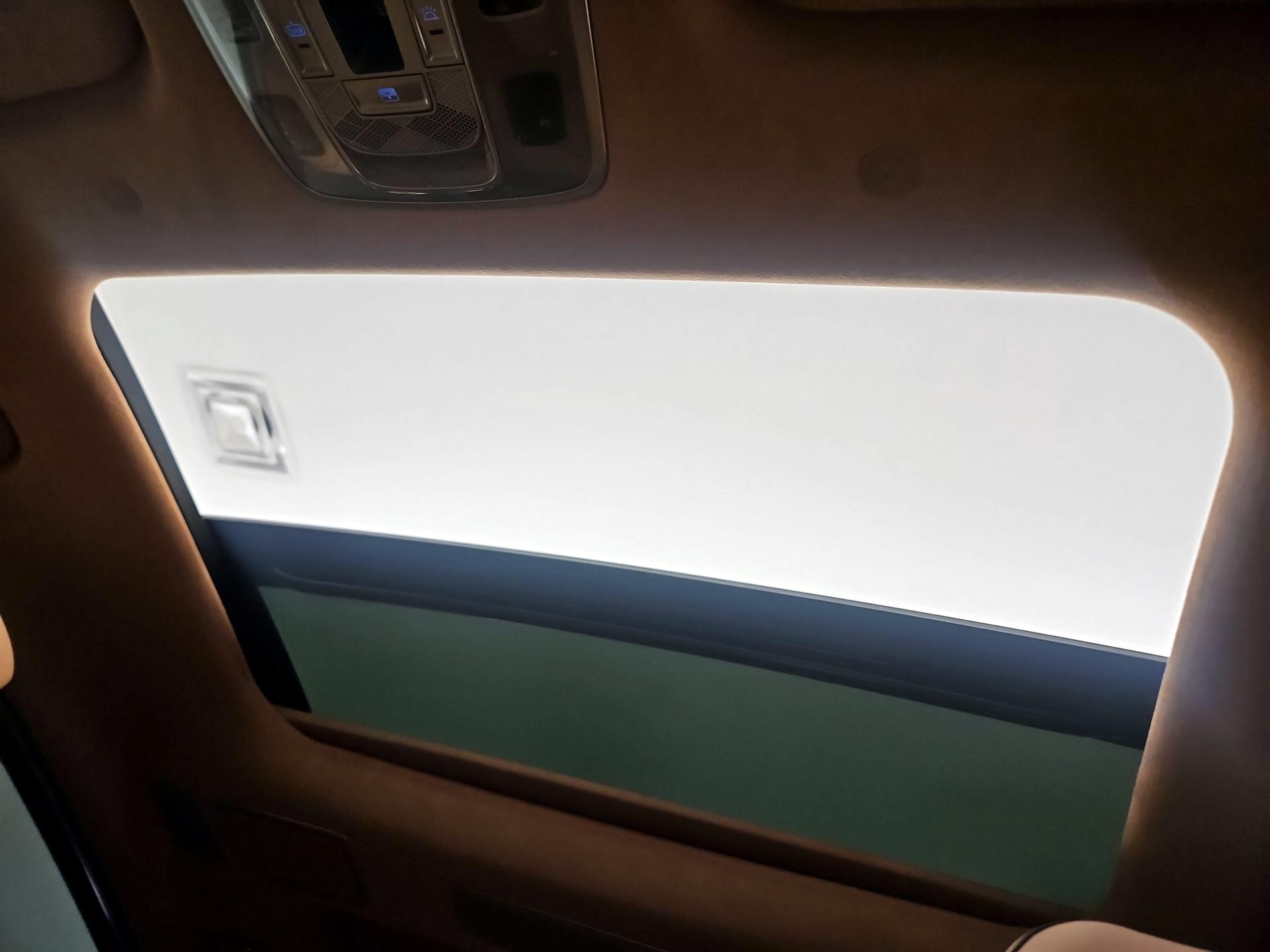 Thumbnail: 2023 Genesis G90 - 18