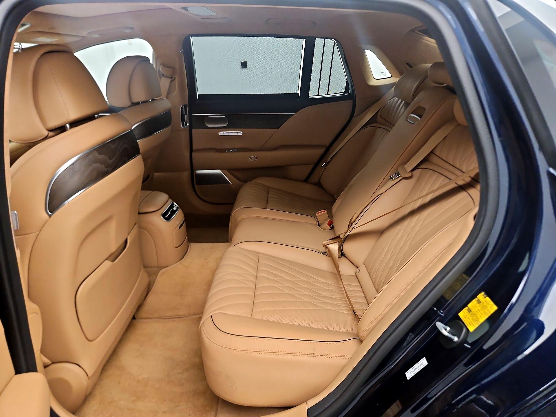 Thumbnail: 2023 Genesis G90 - 19