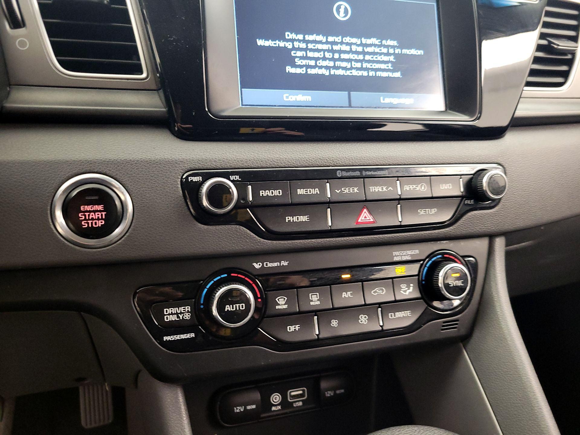 Thumbnail: 2018 Kia Niro - 16