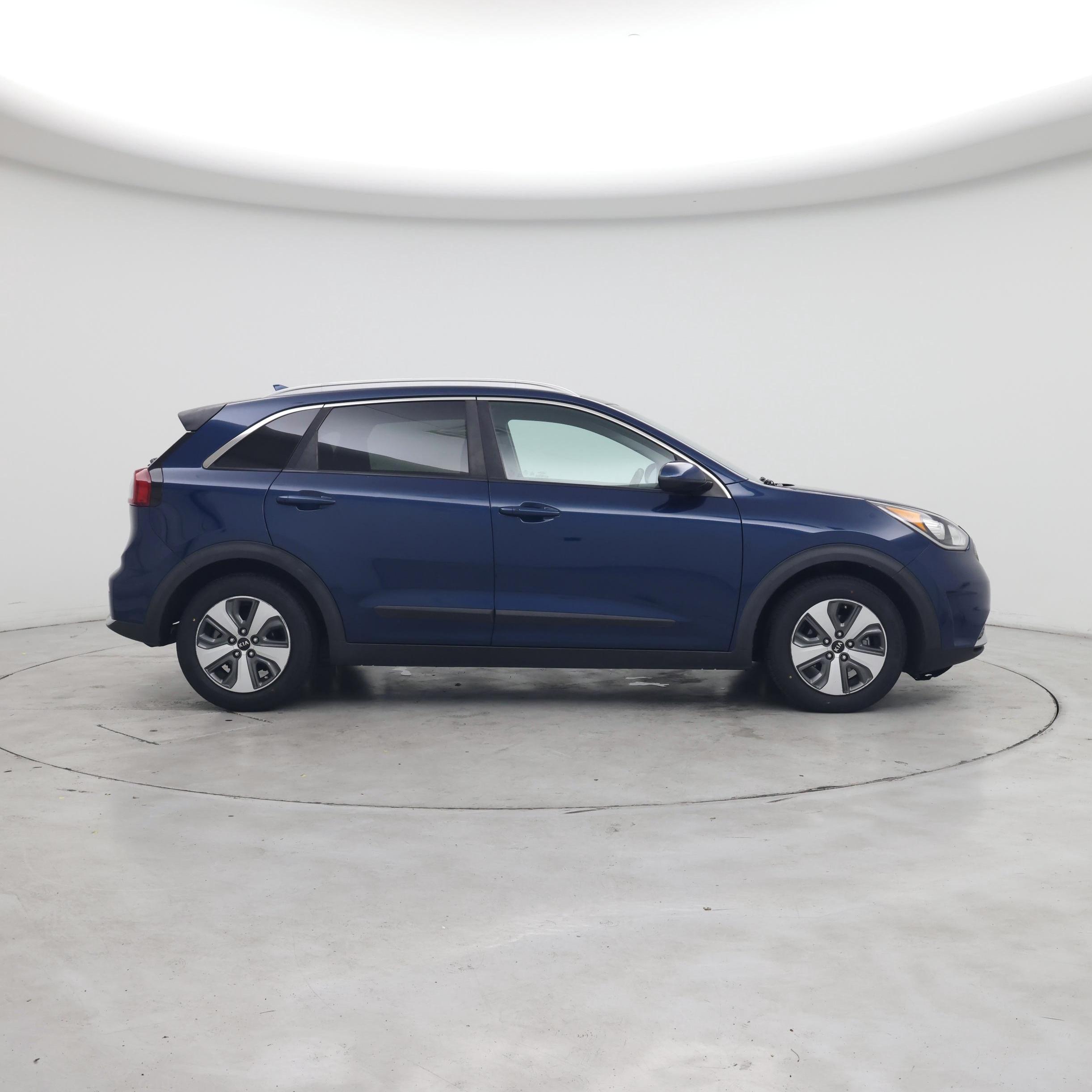 Thumbnail: 2018 Kia Niro - 7