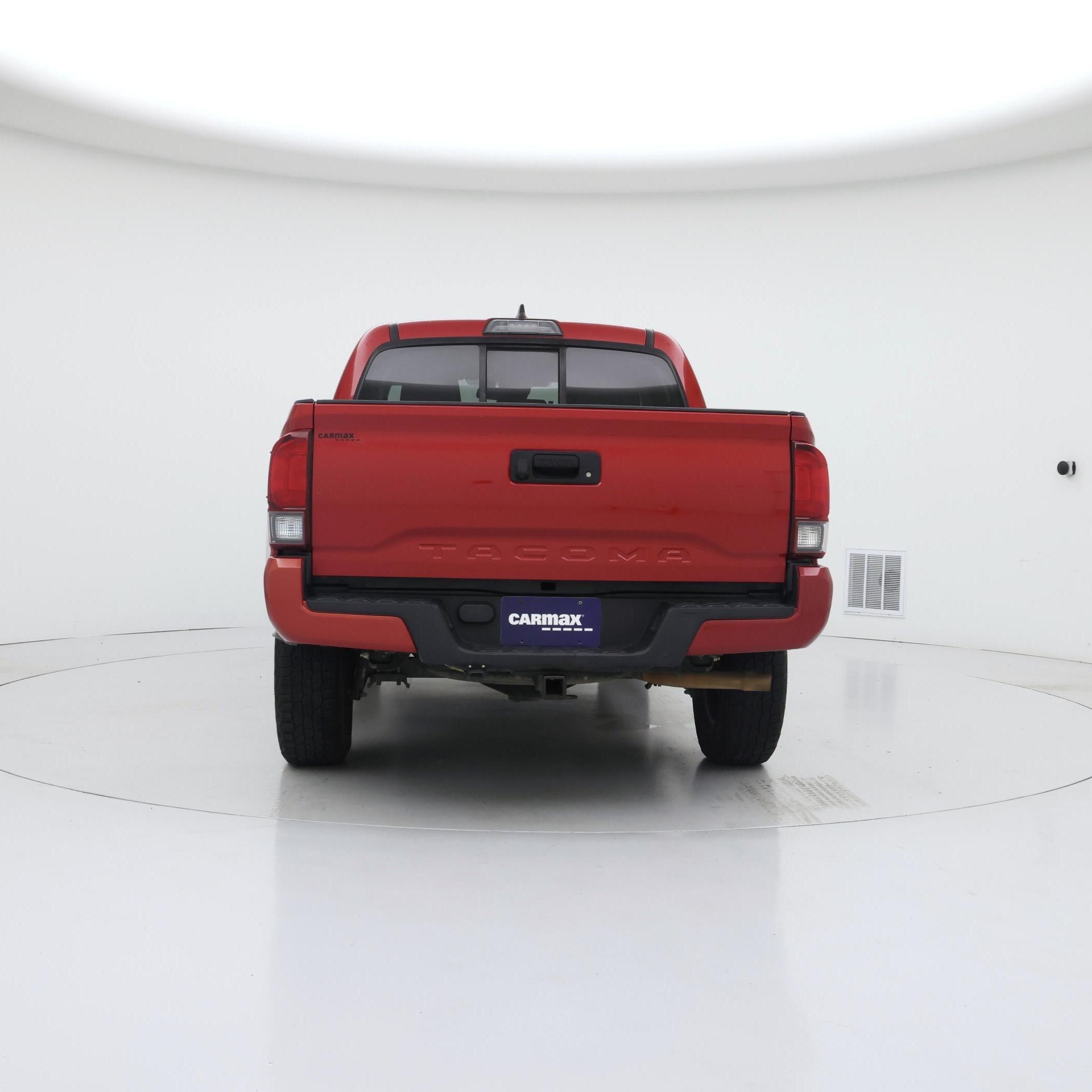 Thumbnail: 2019 Toyota Tacoma - 6