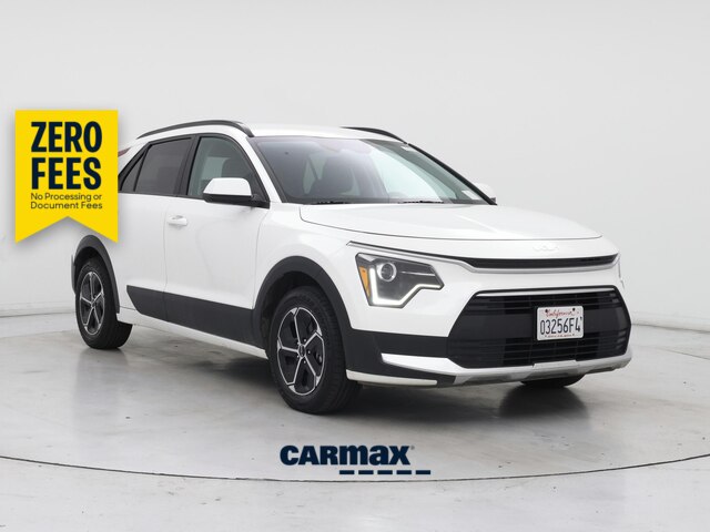 White 2025 Kia Niro LX FWD SUV / Crossover Front-Wheel Drive Automatic