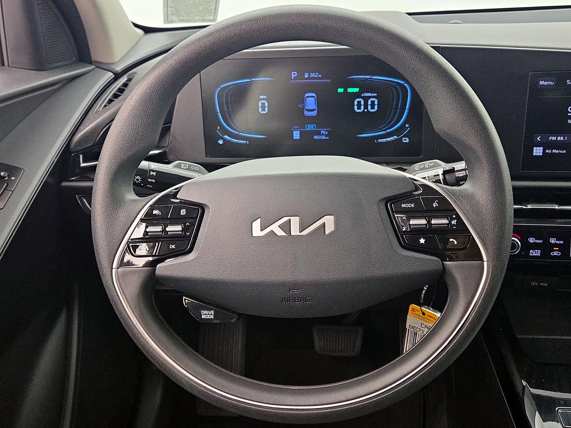 Thumbnail: 2025 Kia Niro - 10