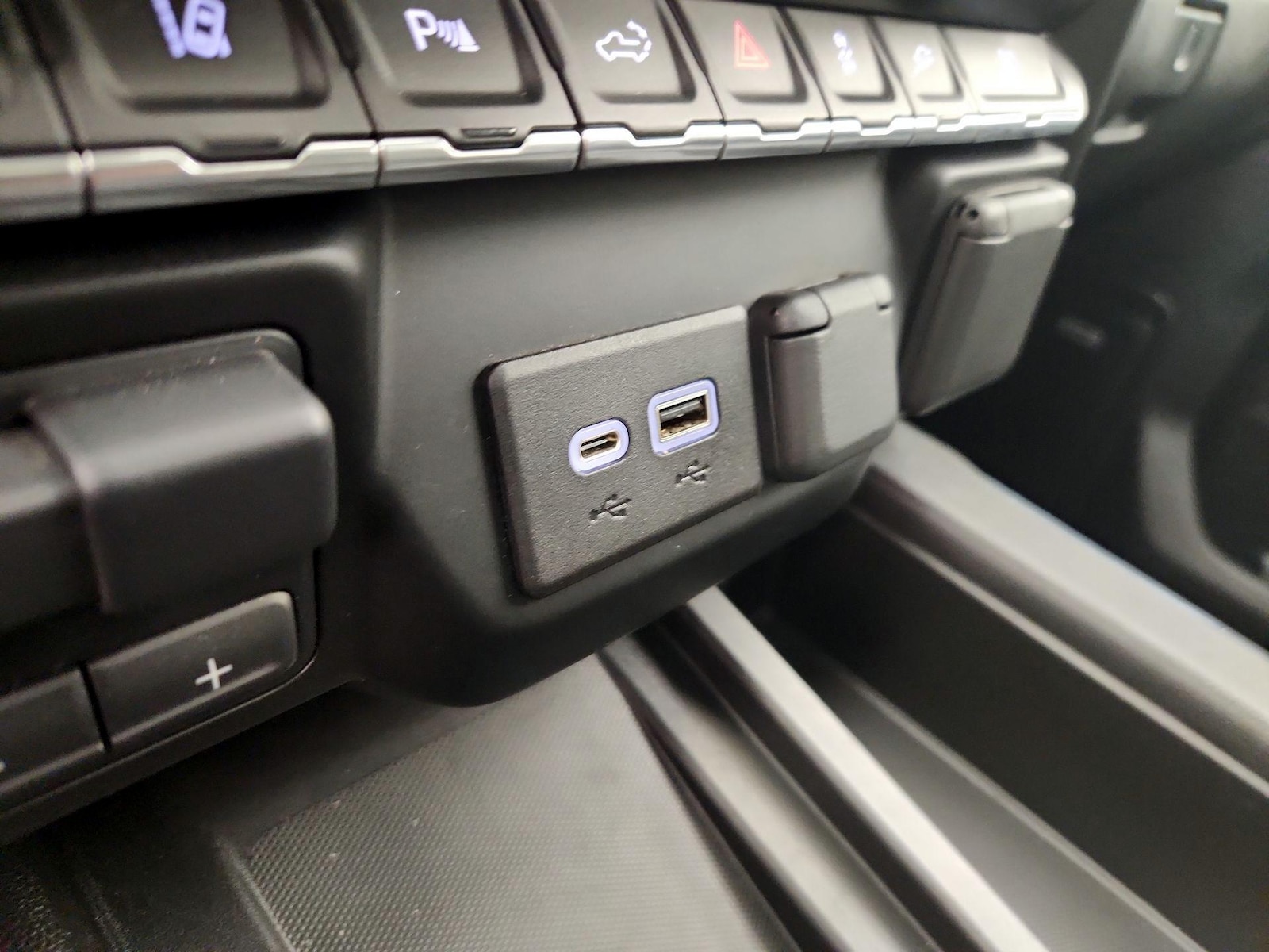 2021 Chevrolet Silverado 3500HD LTZ - Photo 20