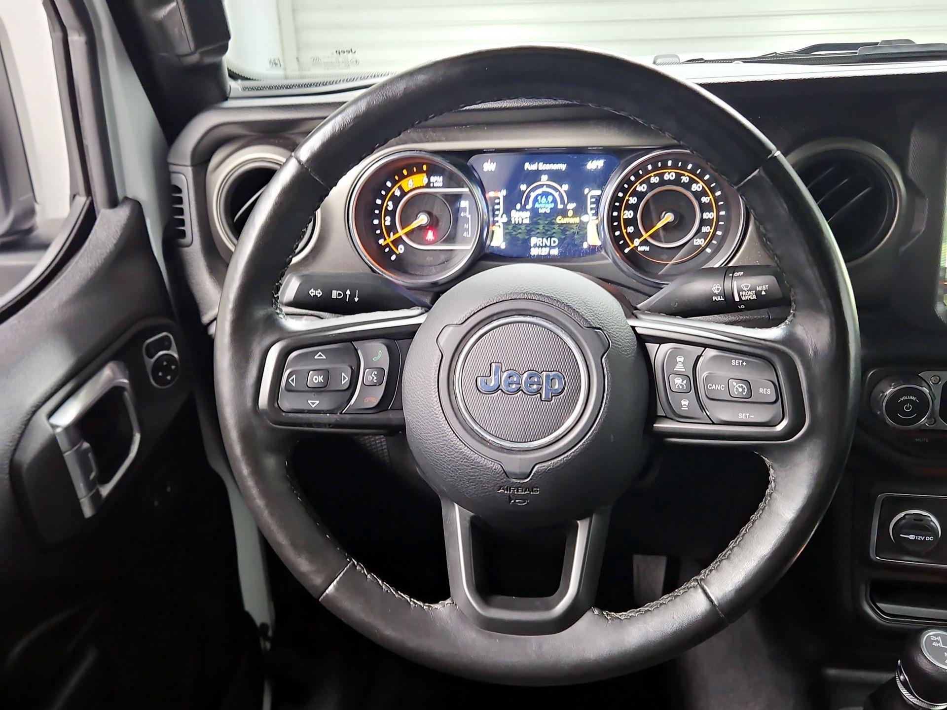 Thumbnail: 2021 Jeep Gladiator - 10