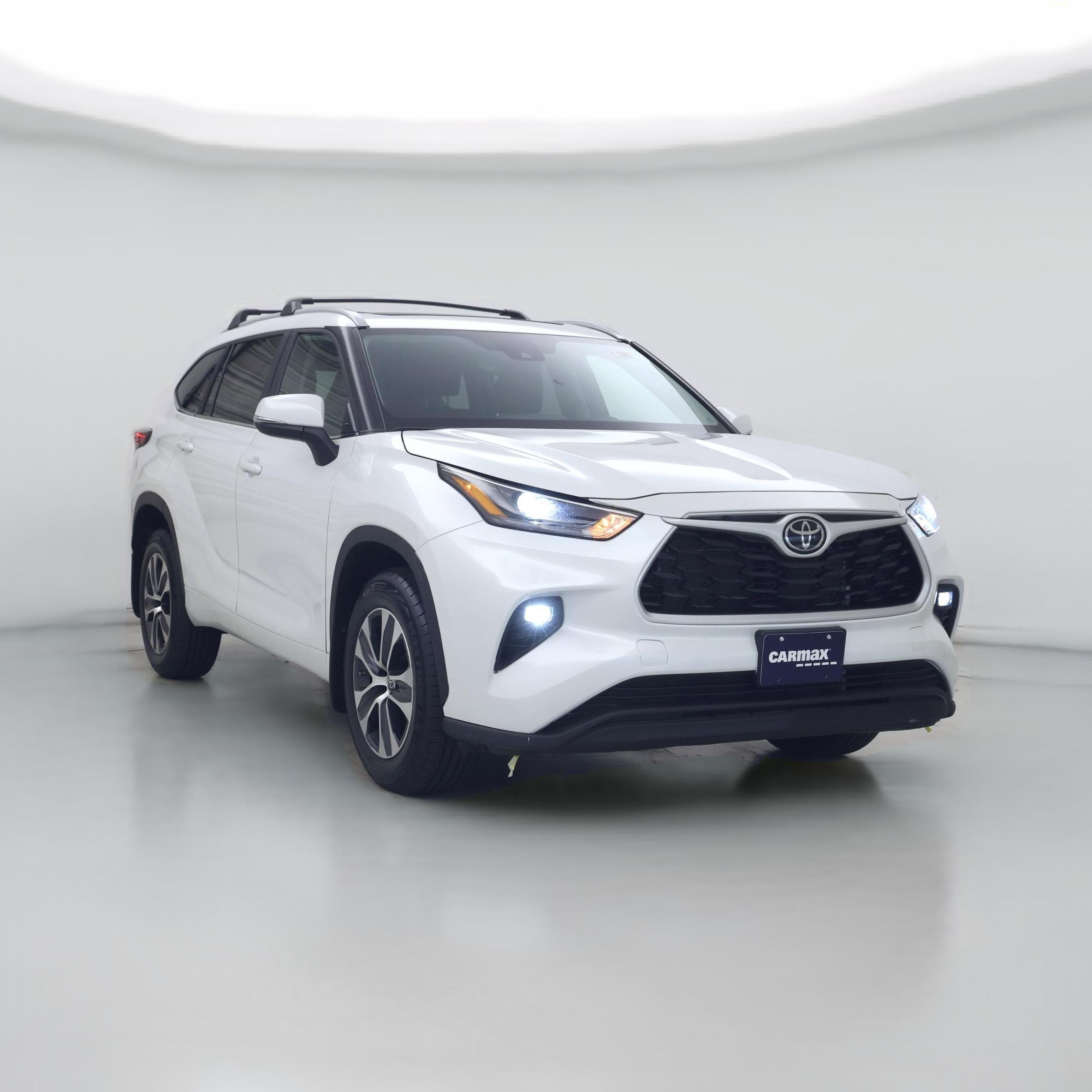 Thumbnail: 2023 Toyota Highlander - 1