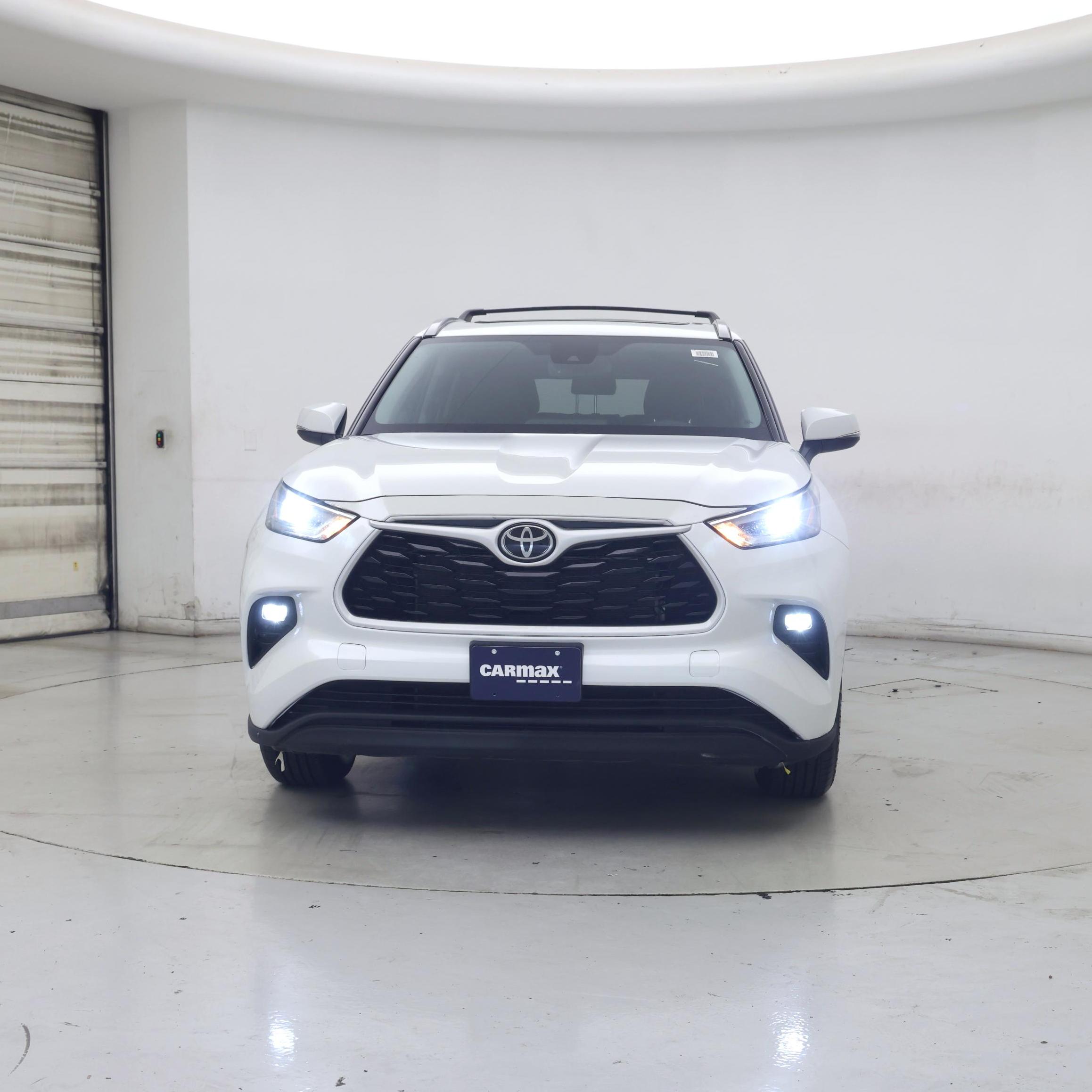 Thumbnail: 2023 Toyota Highlander - 5