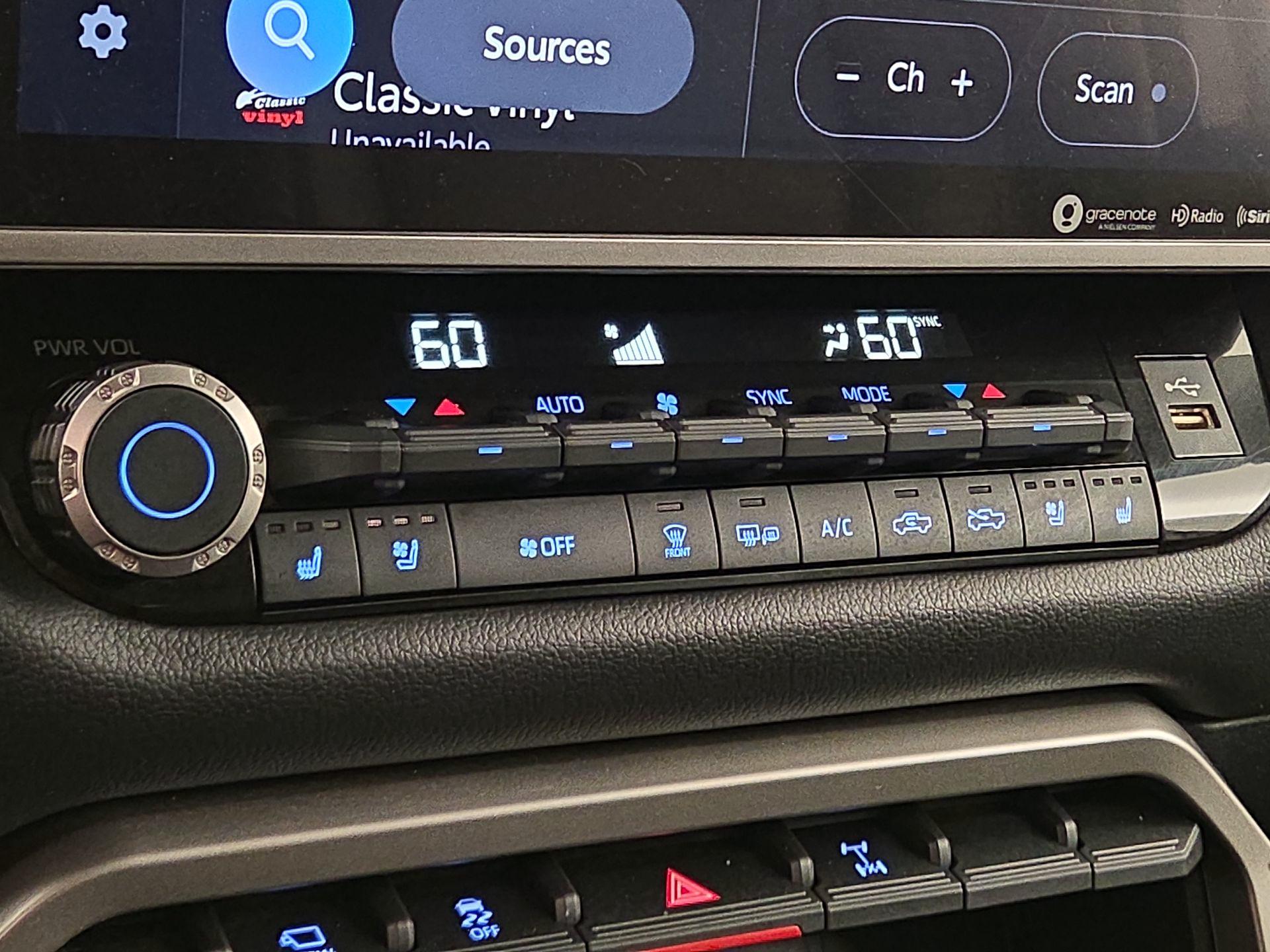 Thumbnail: 2024 Toyota Tundra - 16