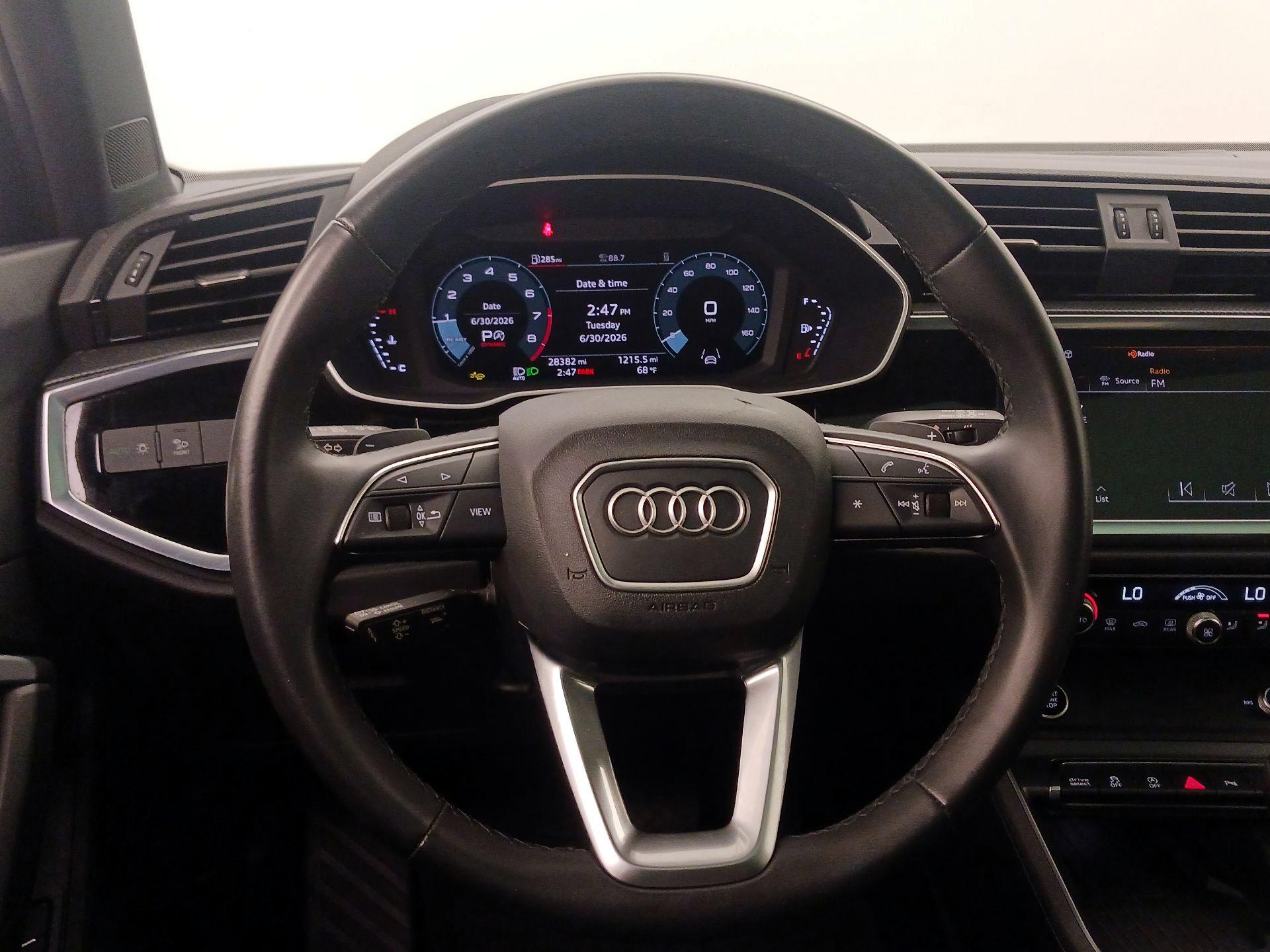 Thumbnail: 2024 Audi Q3 - 10