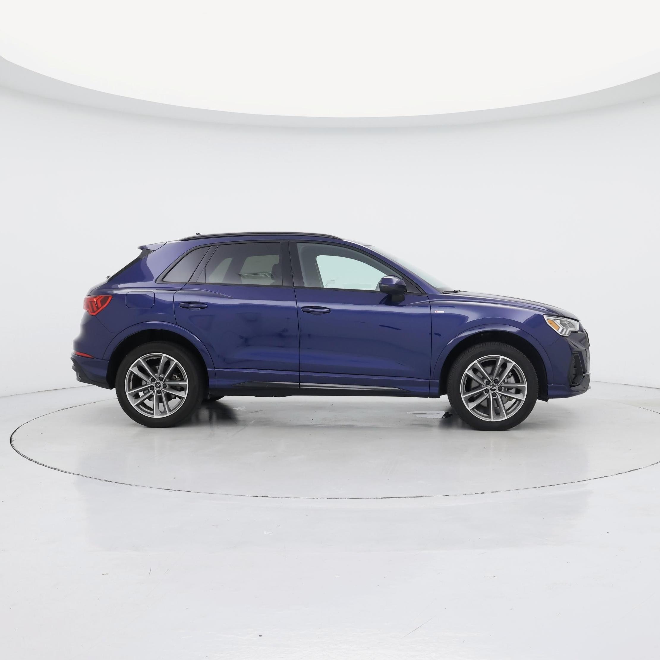 Thumbnail: 2024 Audi Q3 - 7