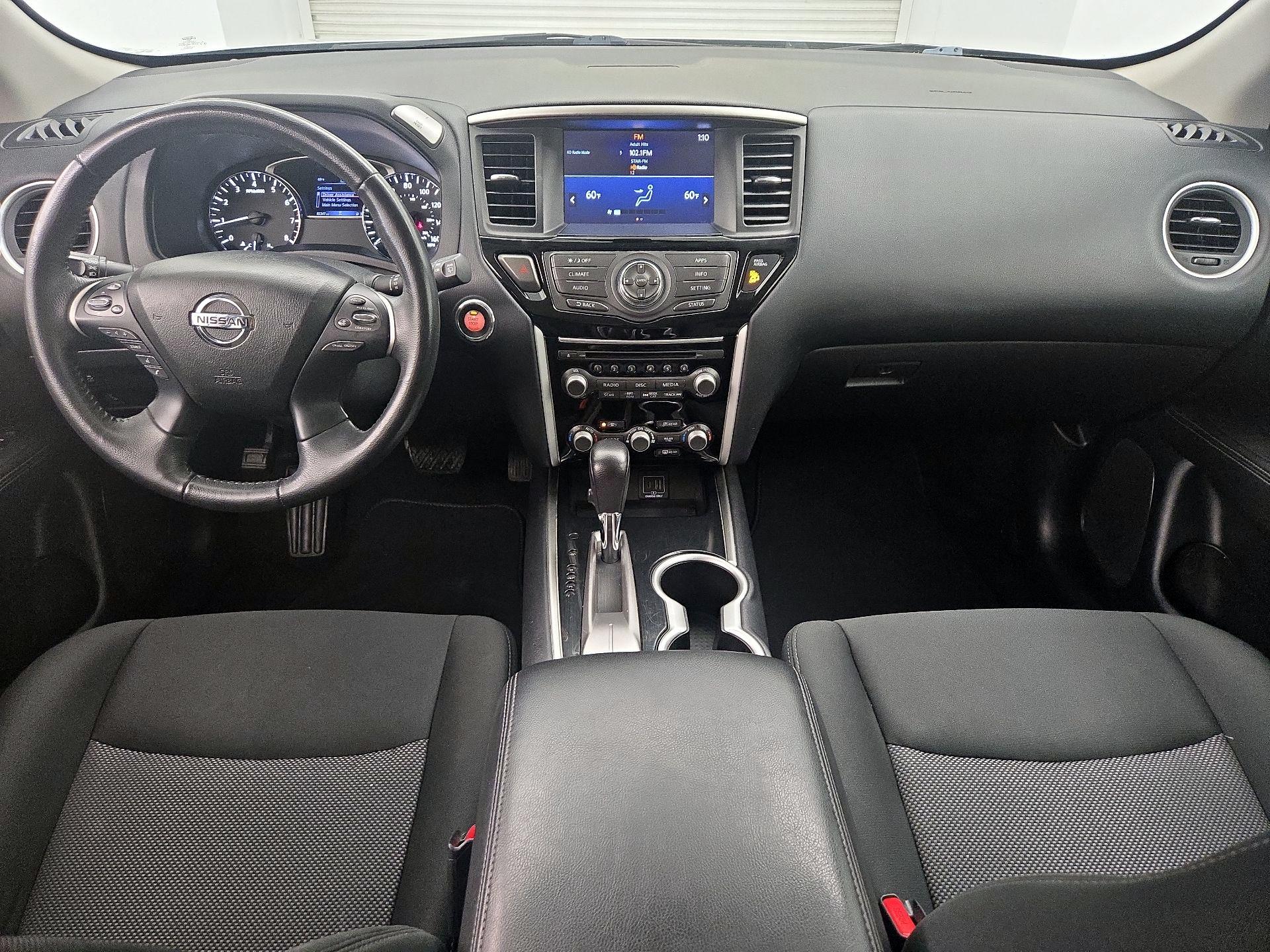 Thumbnail: 2020 Nissan Pathfinder - 9