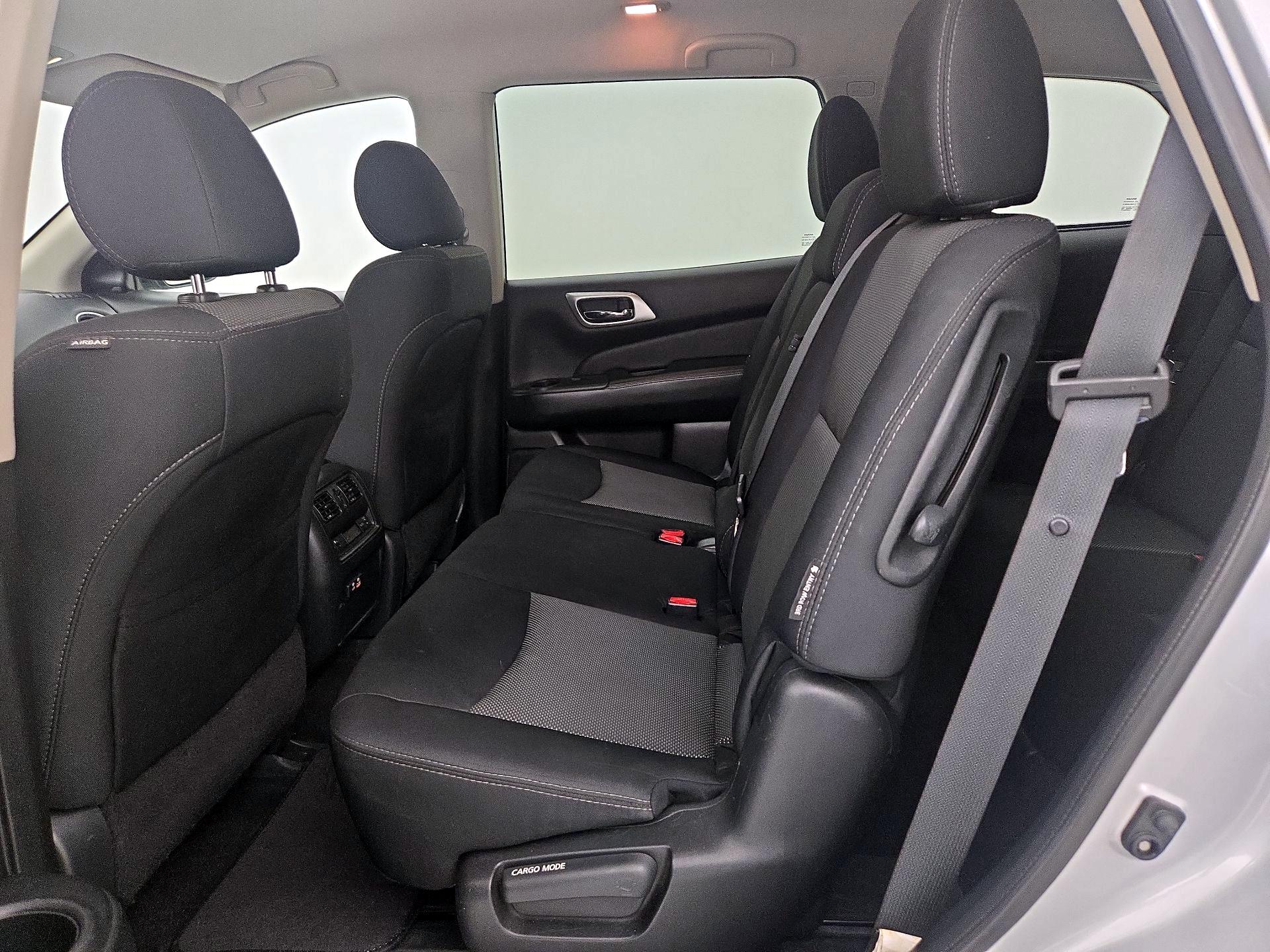Thumbnail: 2020 Nissan Pathfinder - 19