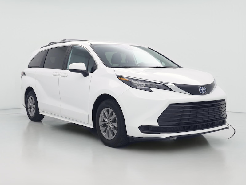 2025 Toyota Sienna LE