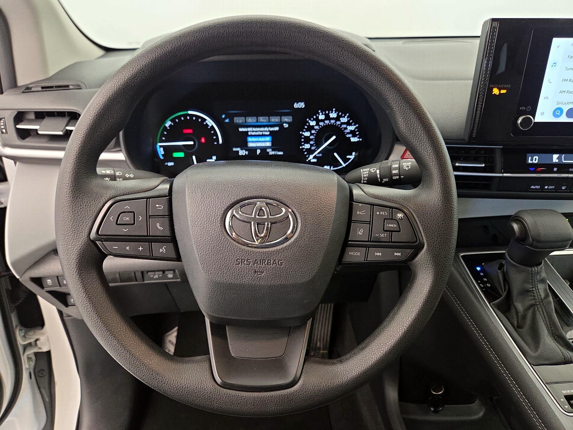 Thumbnail: 2025 Toyota Sienna - 10