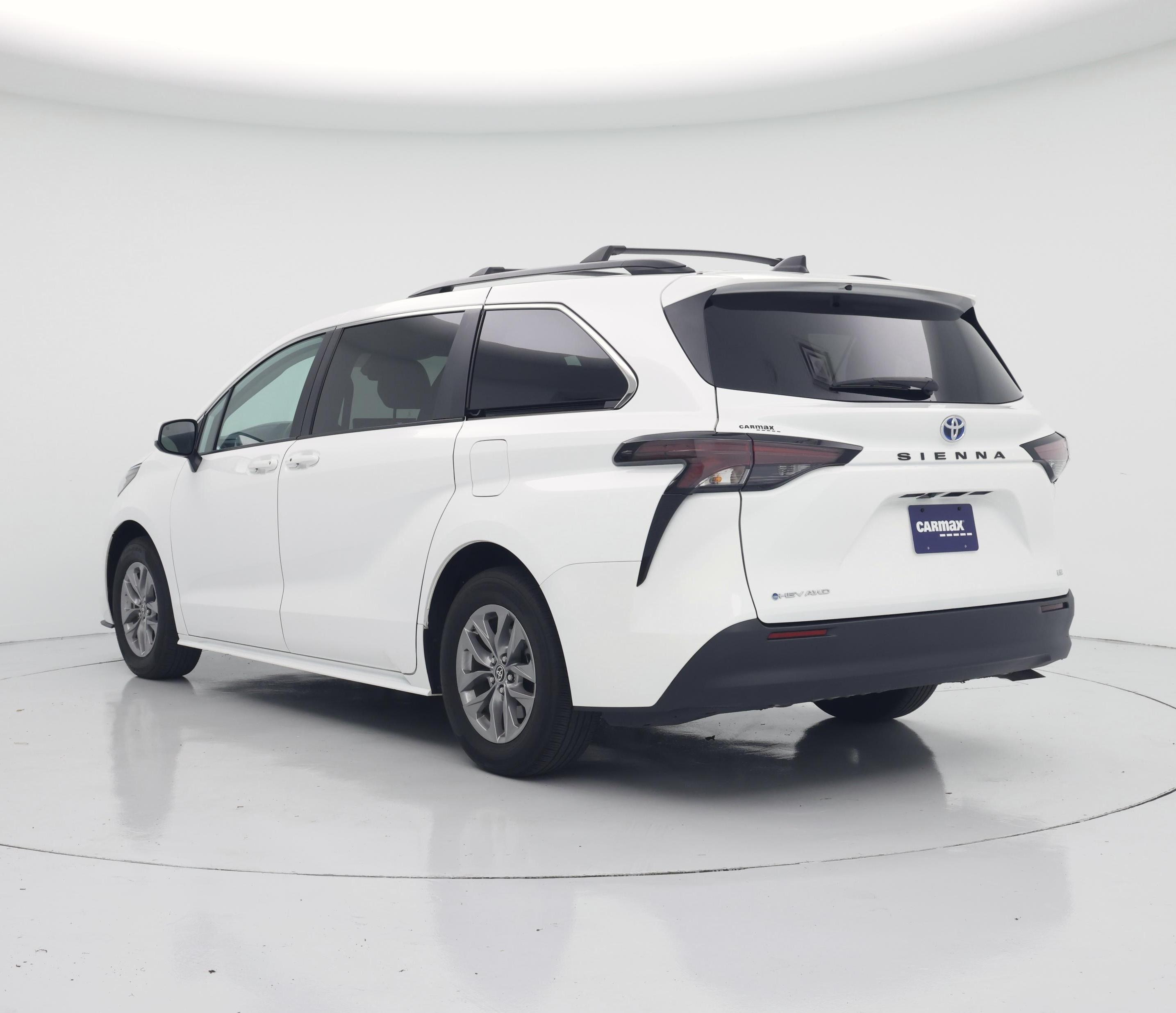 Thumbnail: 2025 Toyota Sienna - 2