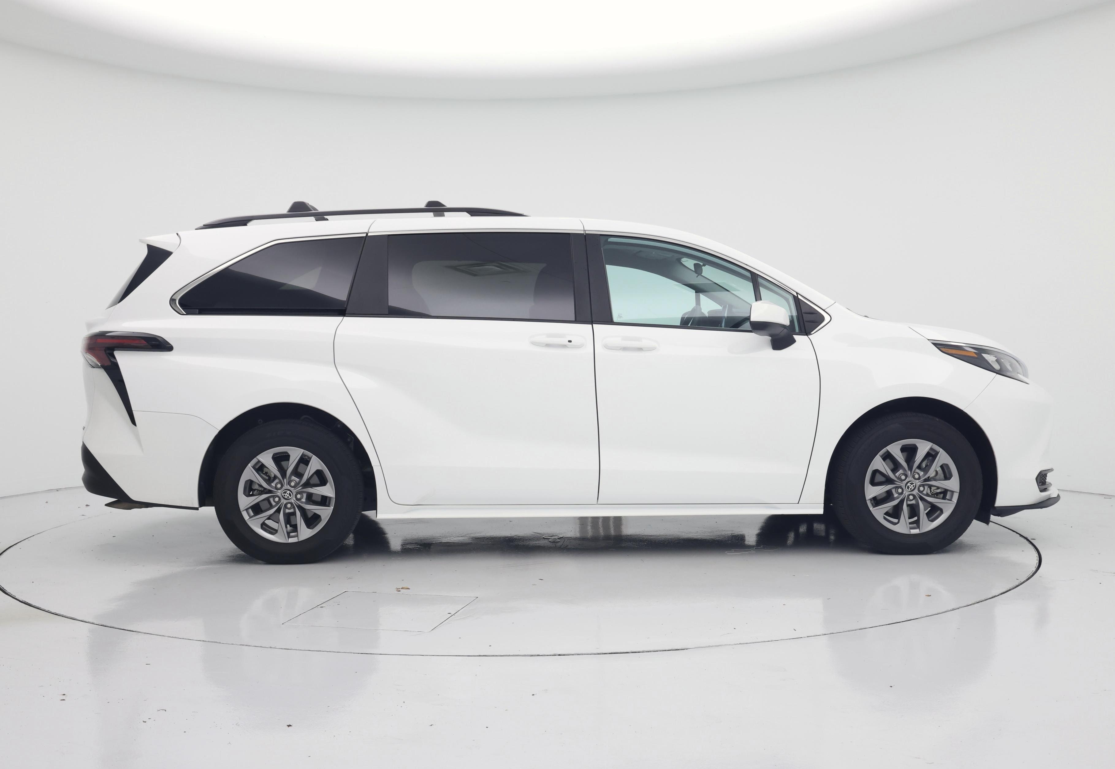 Thumbnail: 2025 Toyota Sienna - 7