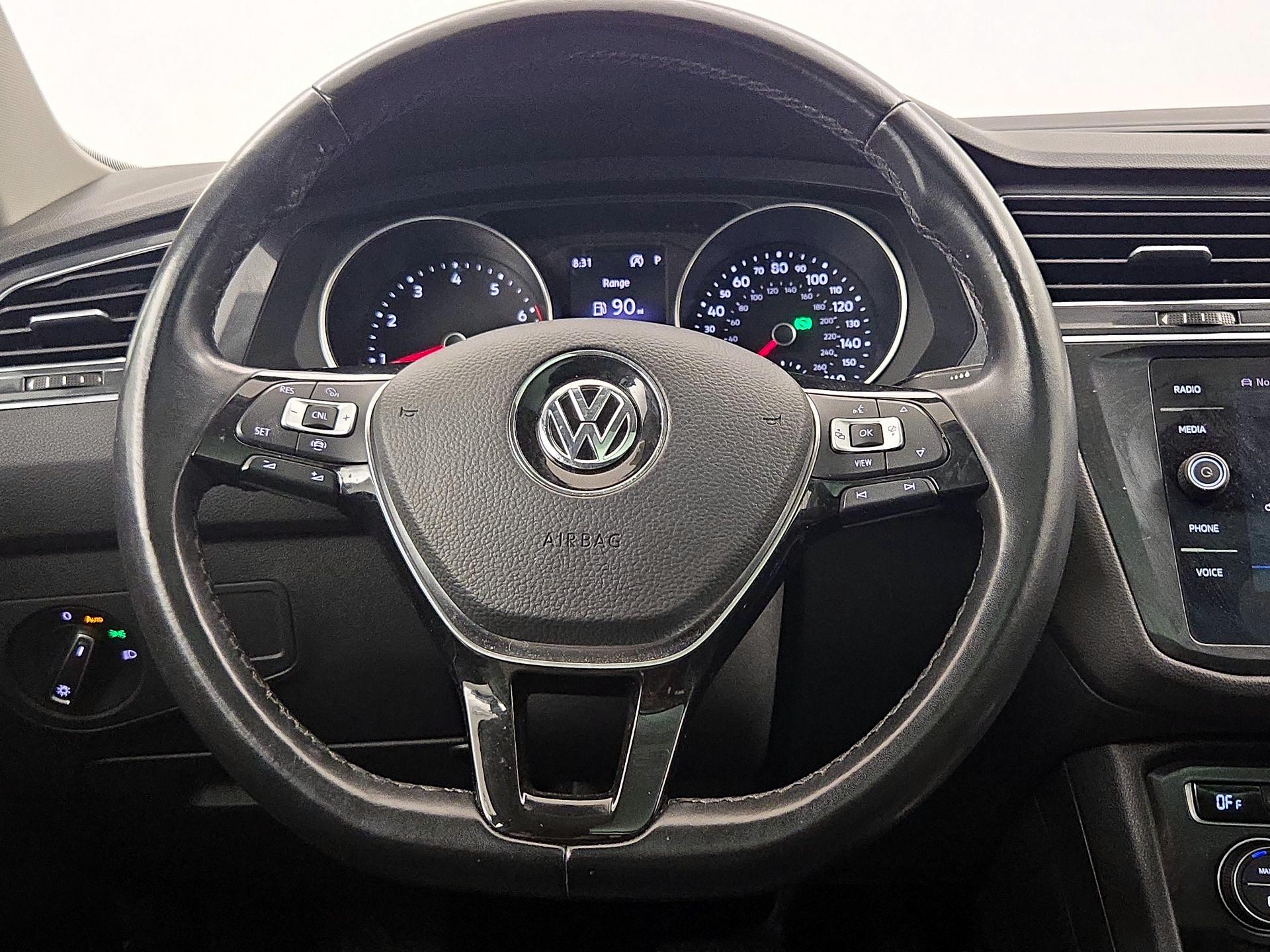 Thumbnail: 2019 Volkswagen Tiguan - 10