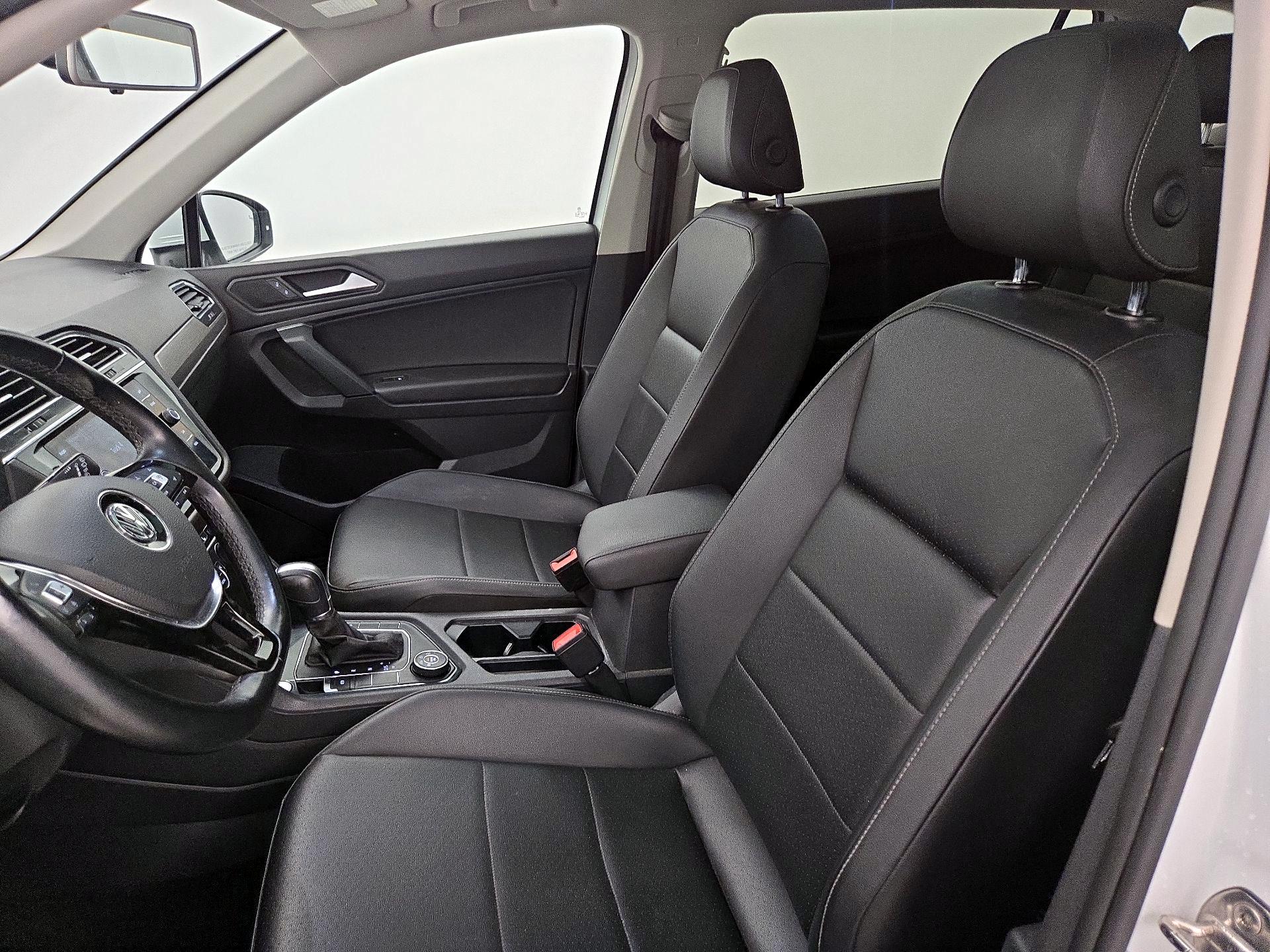 Thumbnail: 2019 Volkswagen Tiguan - 11