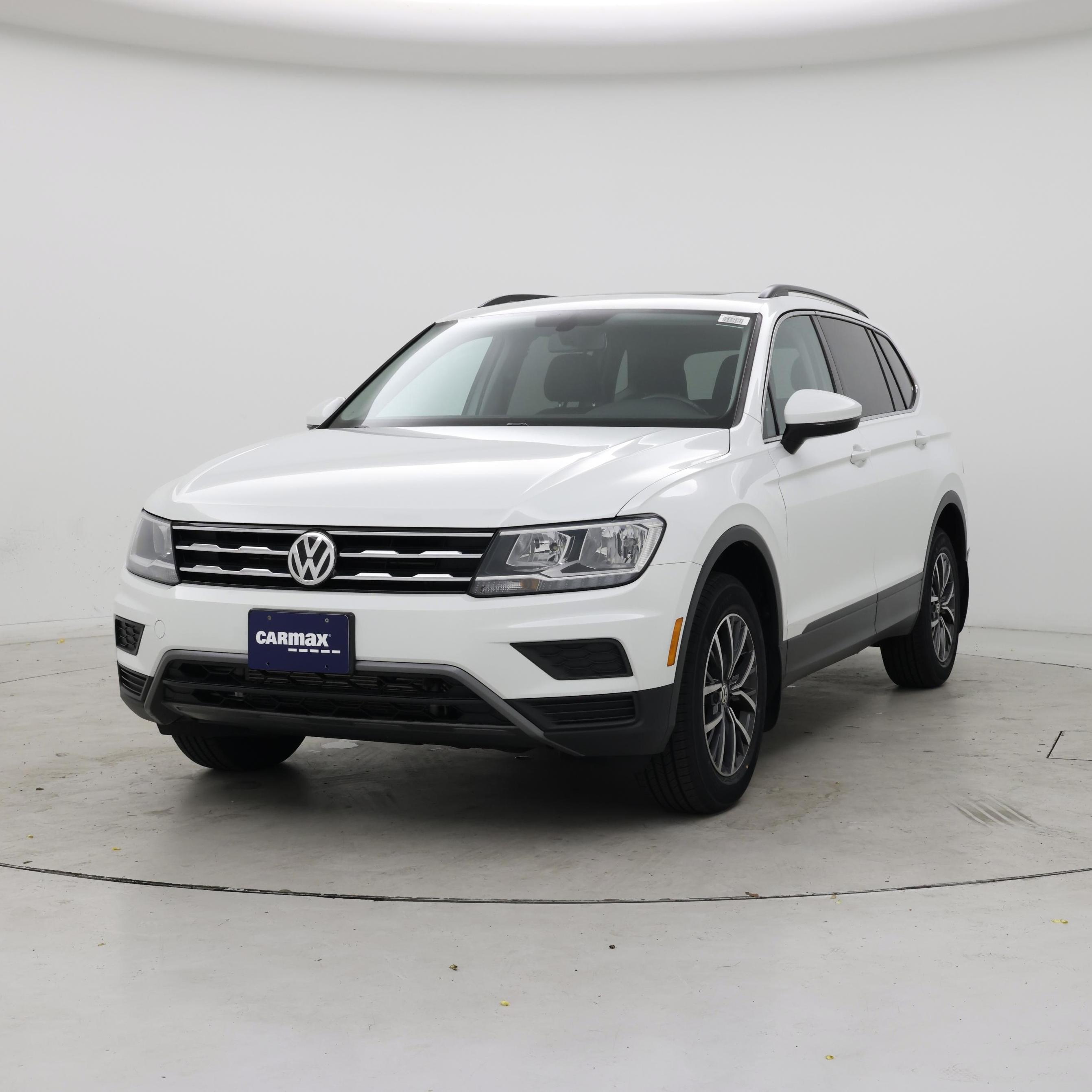 Thumbnail: 2019 Volkswagen Tiguan - 4